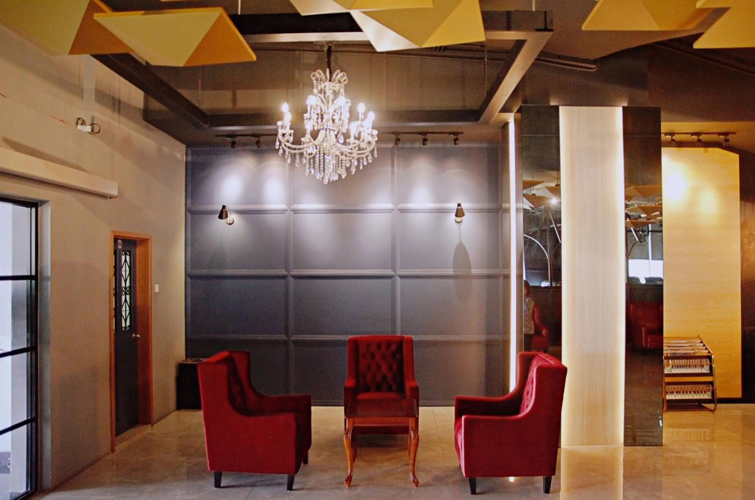 Lobby or reception in G5 HOTEL AND SERVICED APARTMENT