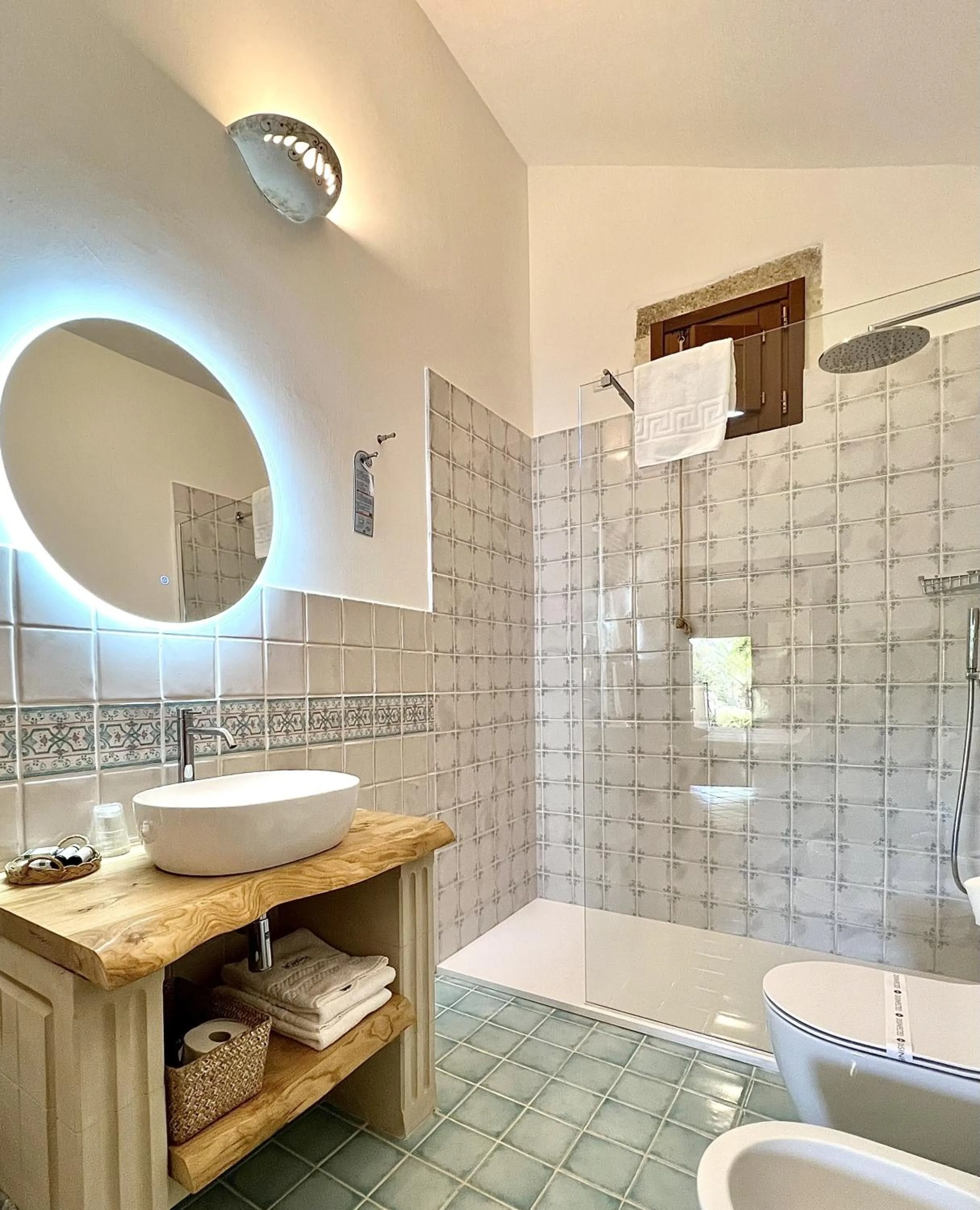 Bathroom in Masseria Casina Montana