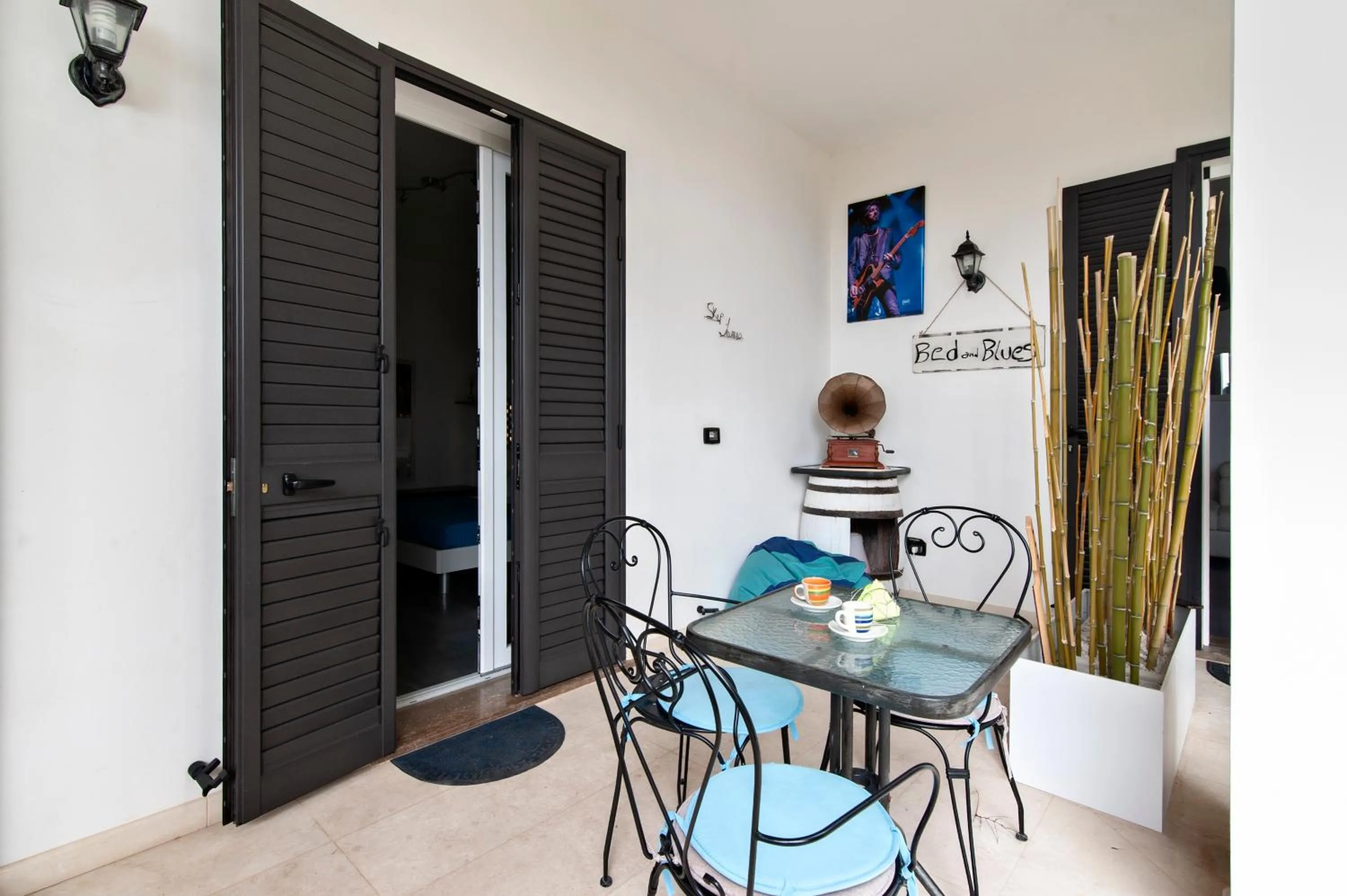 Patio in Bed & Blues