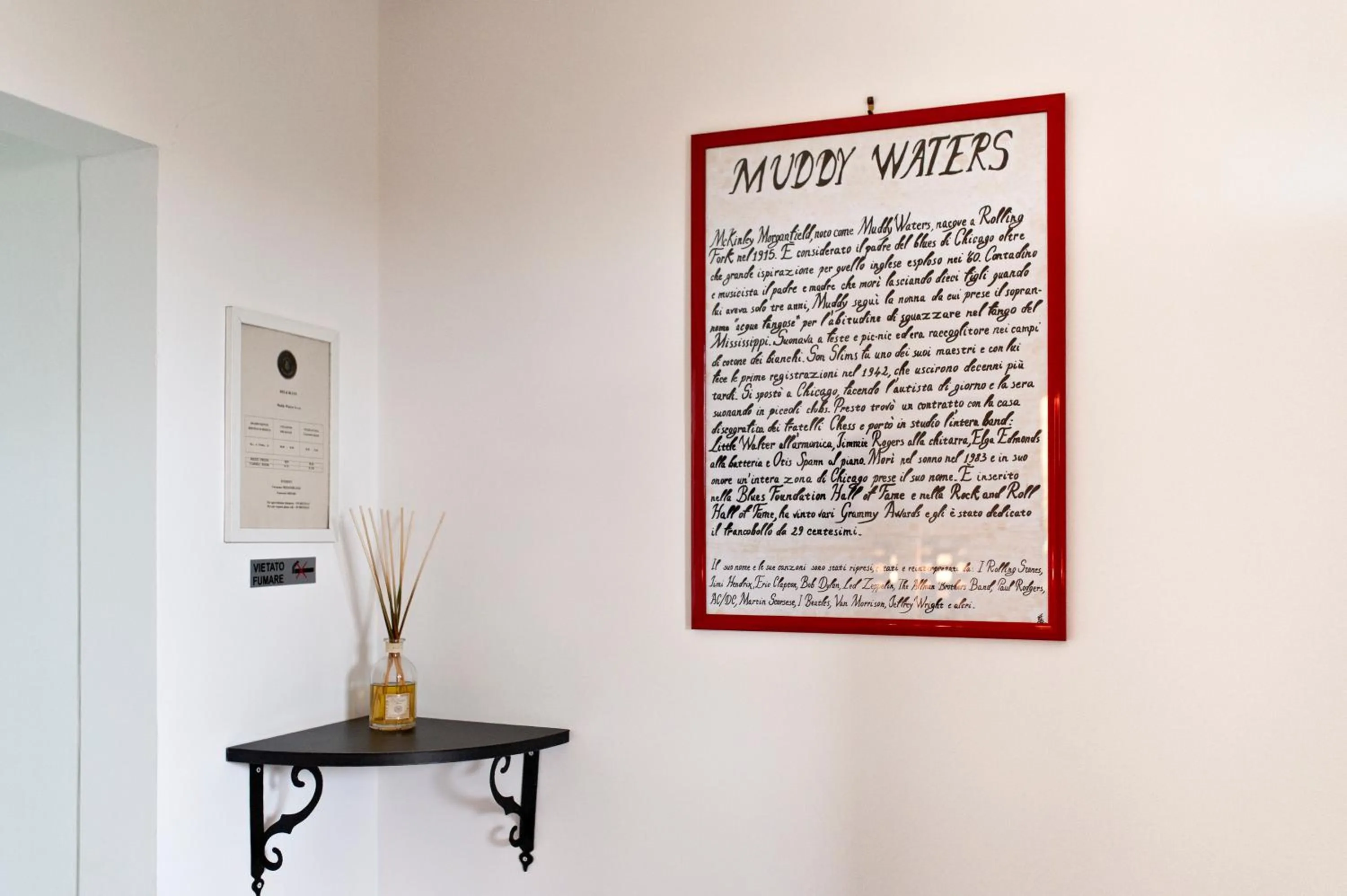 Text overlay in Bed & Blues