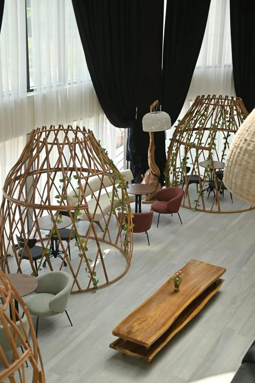 Seating area in Yarden Estate Hotel