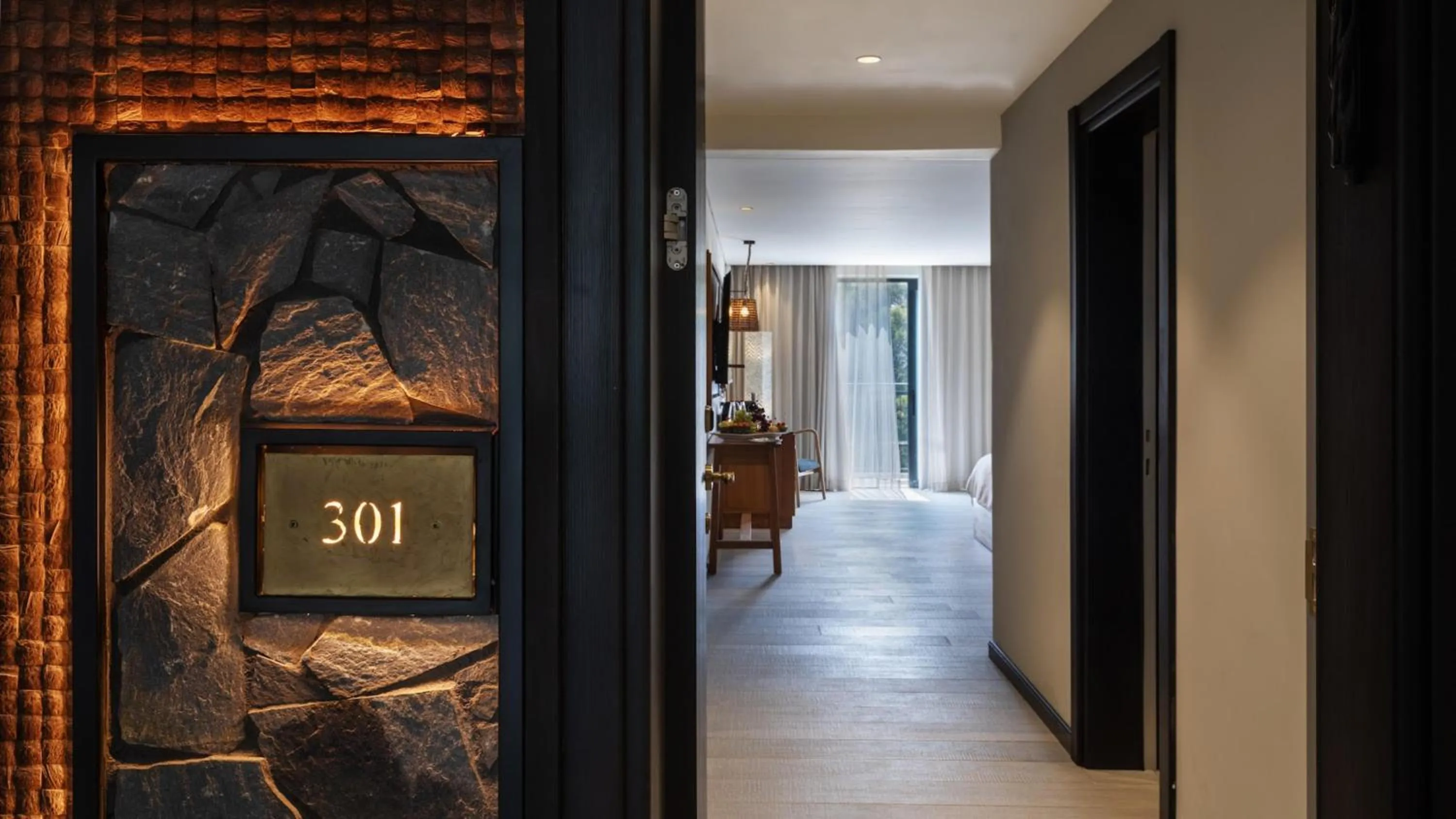 Decorative detail in Yarden Estate Hotel