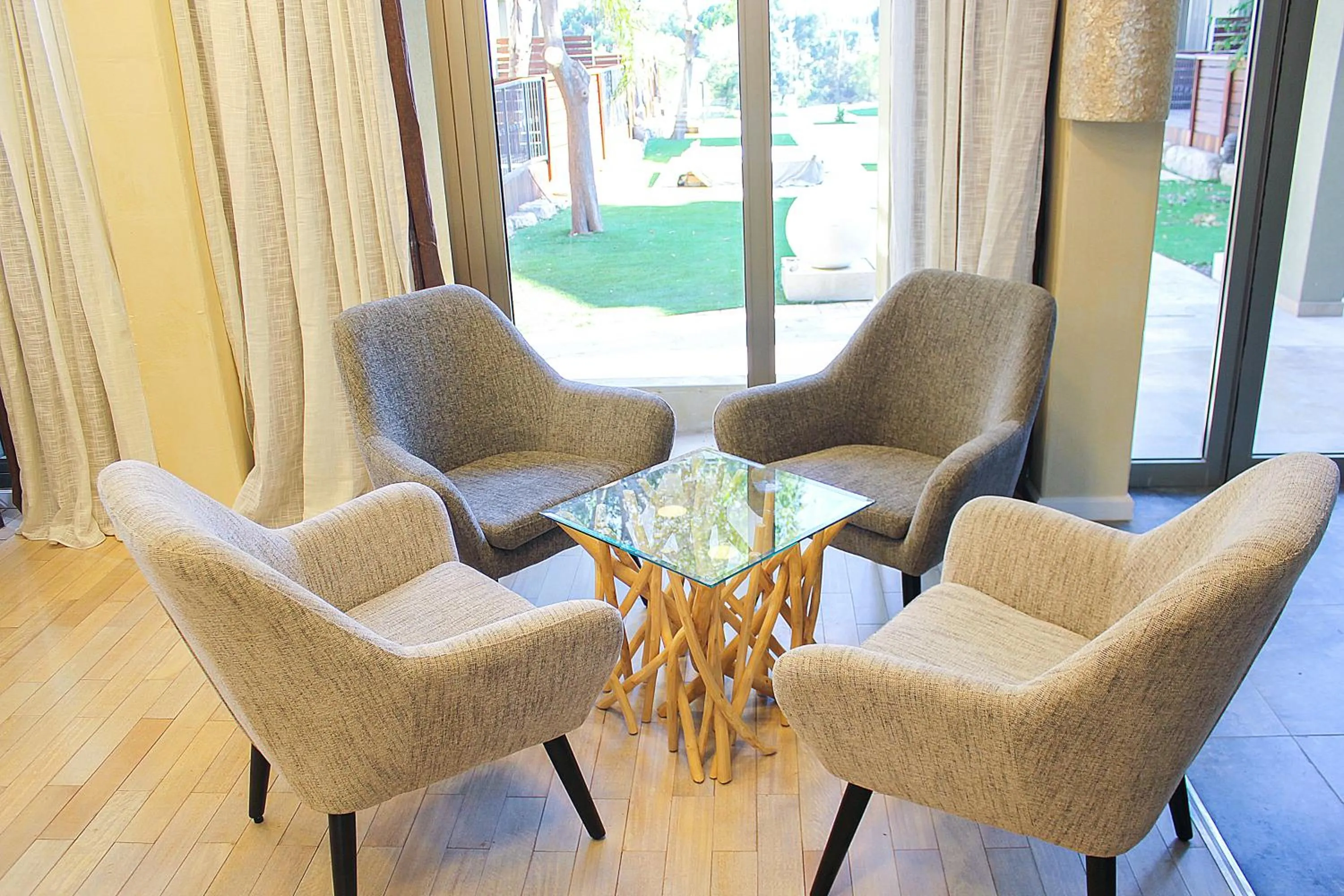 Living room in Yarden Estate Hotel