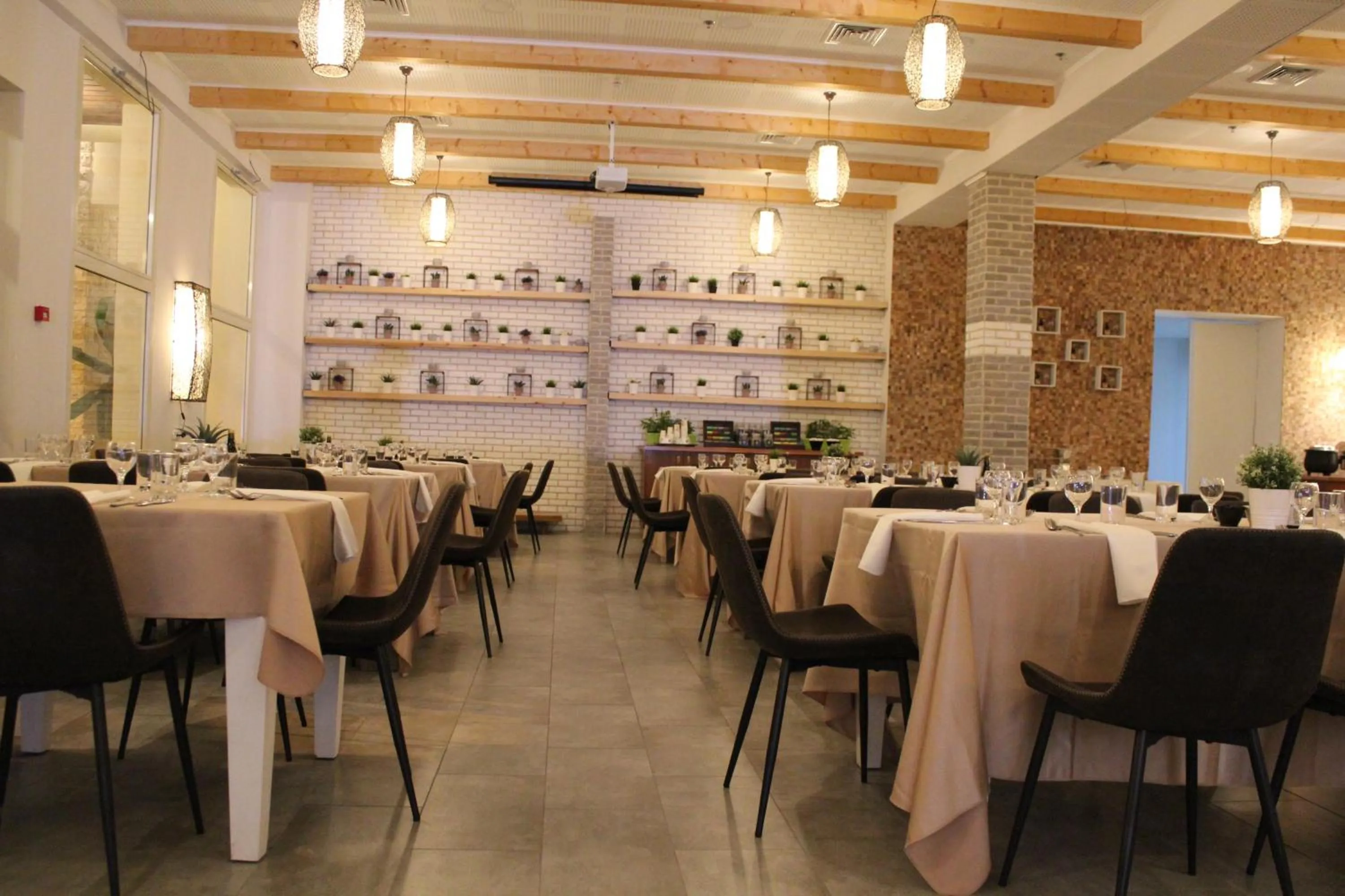 Lunch in Yarden Estate Hotel