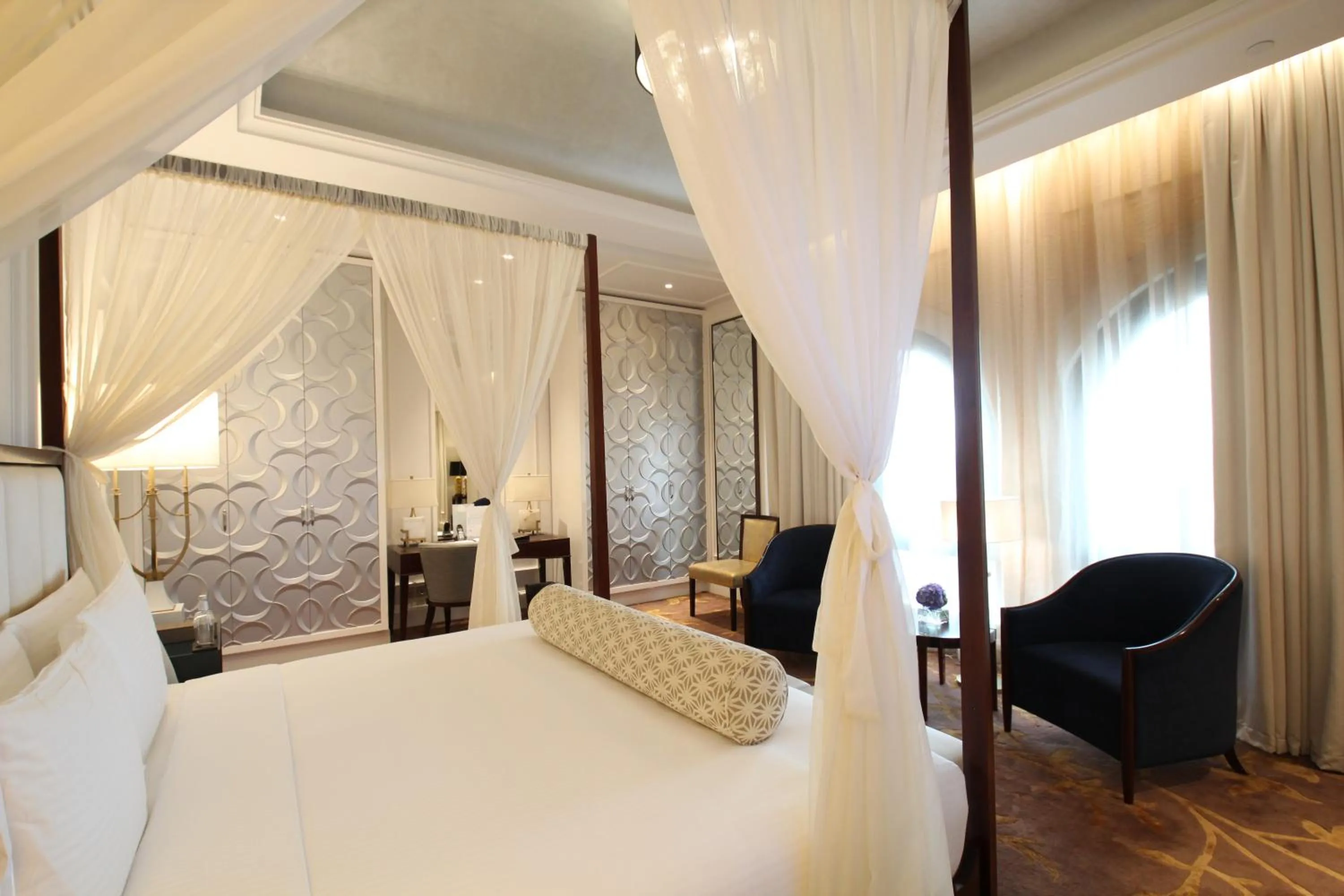 Bed in The Hotel Galleria Jeddah, Curio Collection by Hilton