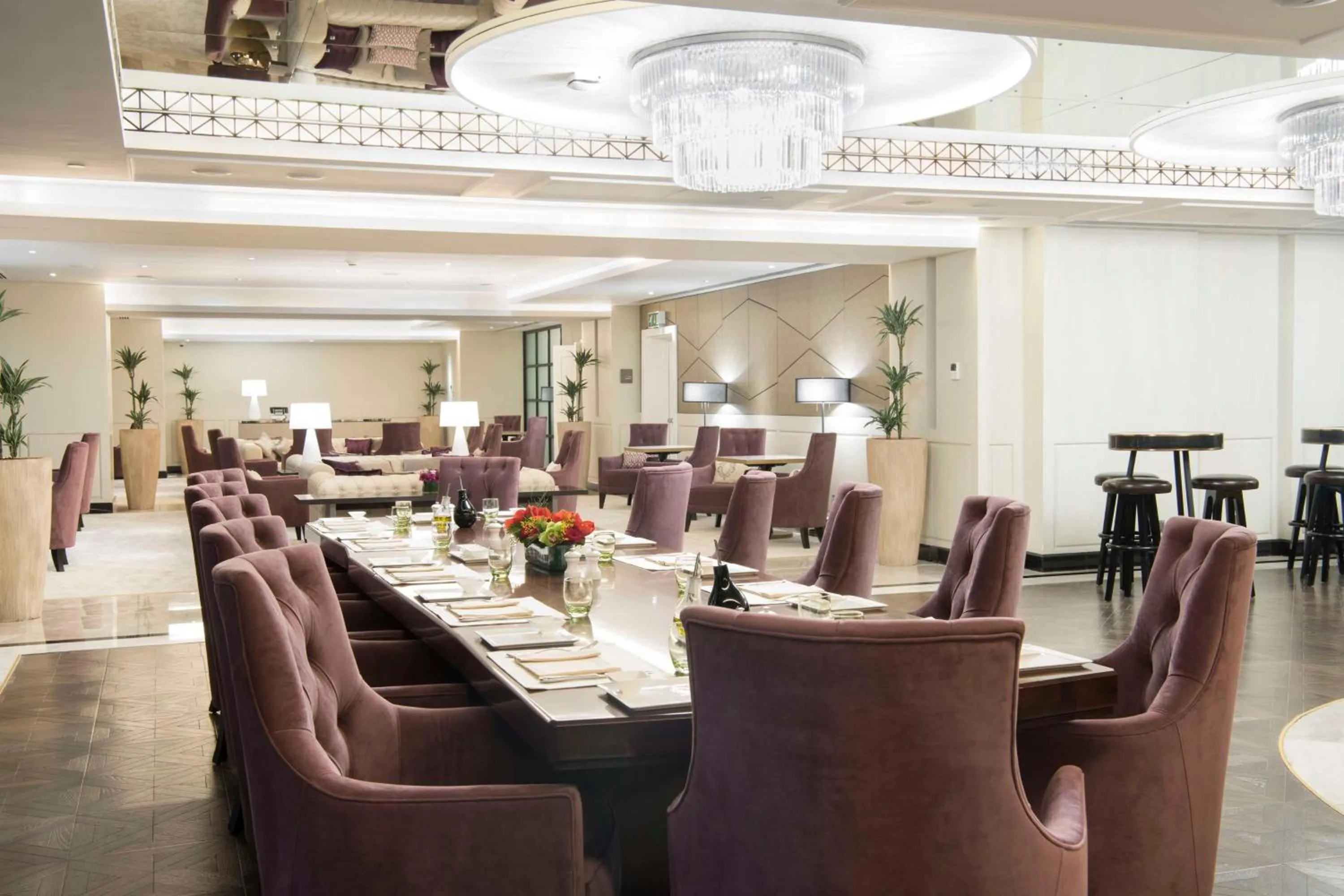 Restaurant/places to eat in The Hotel Galleria Jeddah, Curio Collection by Hilton