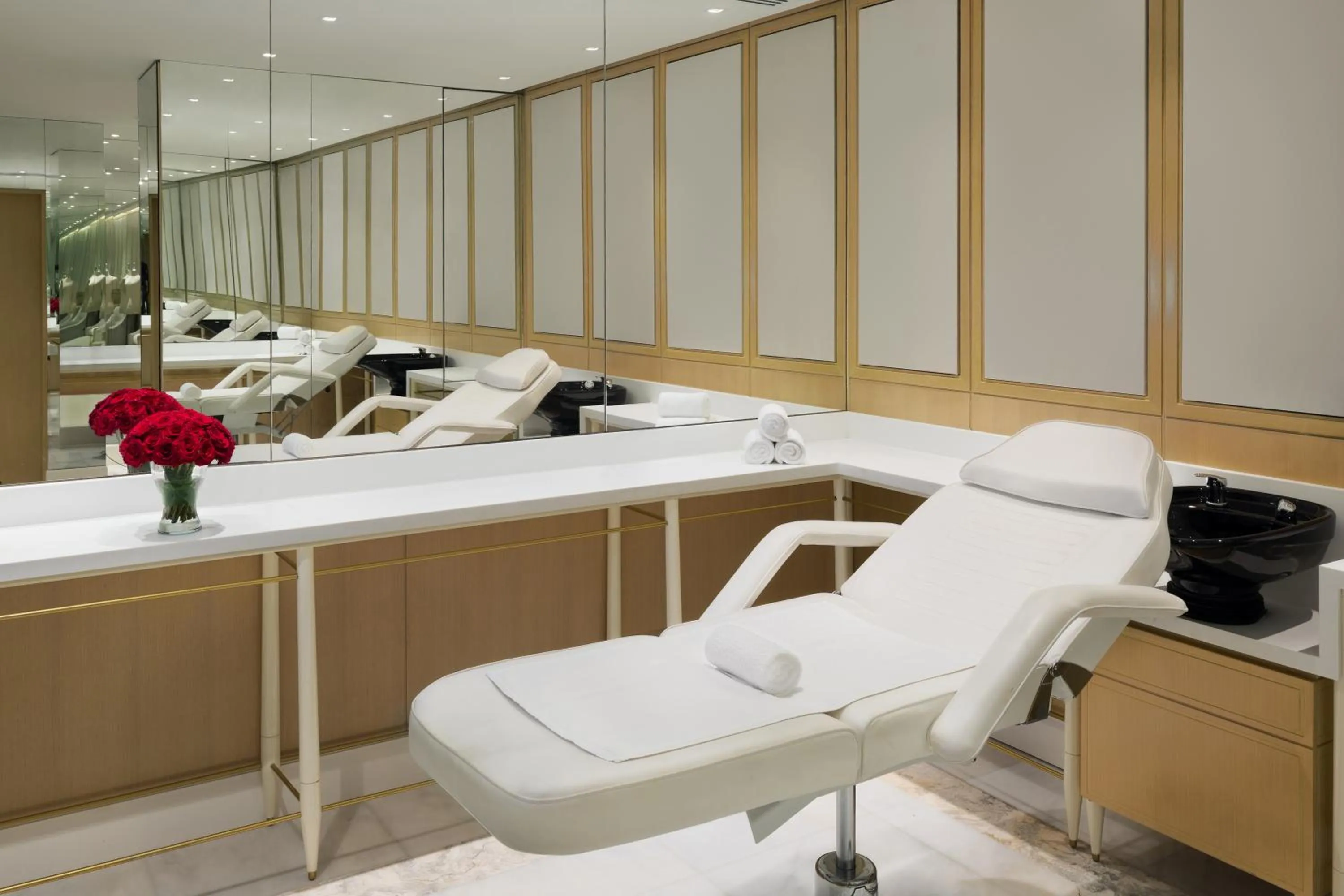 Massage in The Hotel Galleria Jeddah, Curio Collection by Hilton