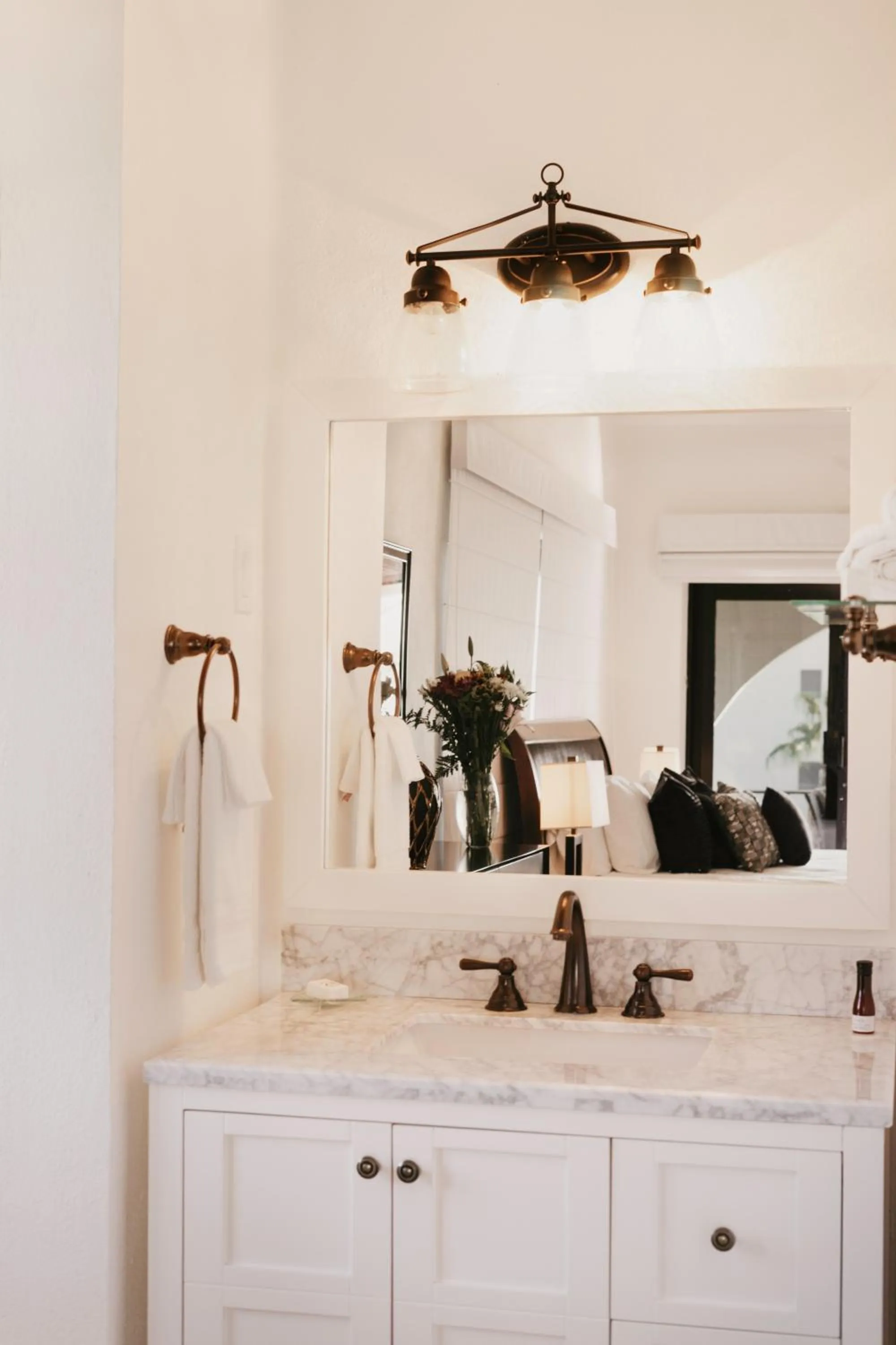 Bathroom in La Marina Inn