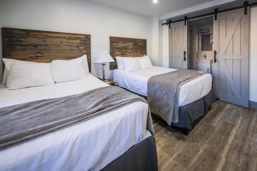 Double Room in Hotel Nevada & Gambling Hall Double Room in Hotel Nevada & Gambling Hall