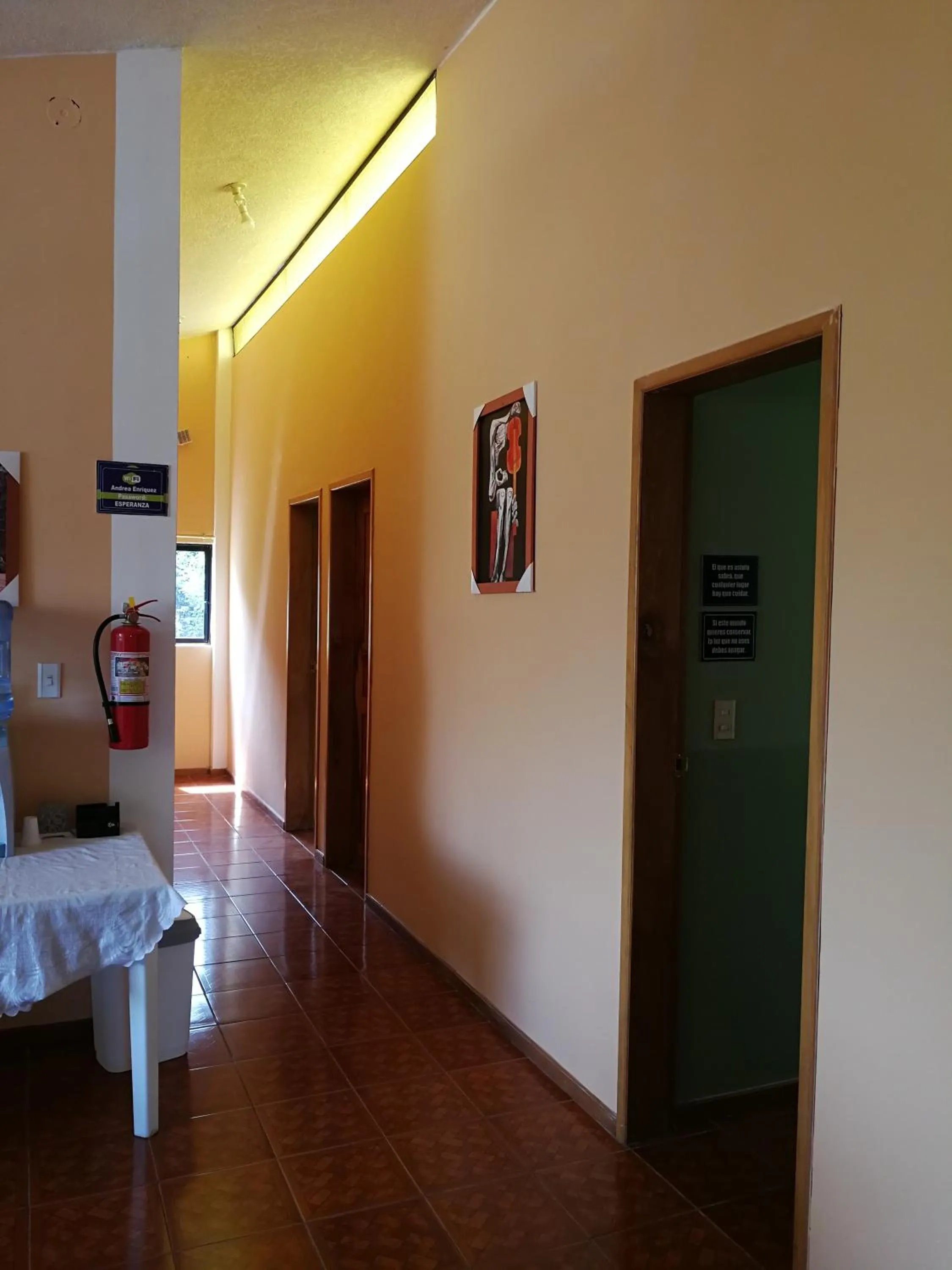 Deluxe Twin Room in Chapelet Hostal