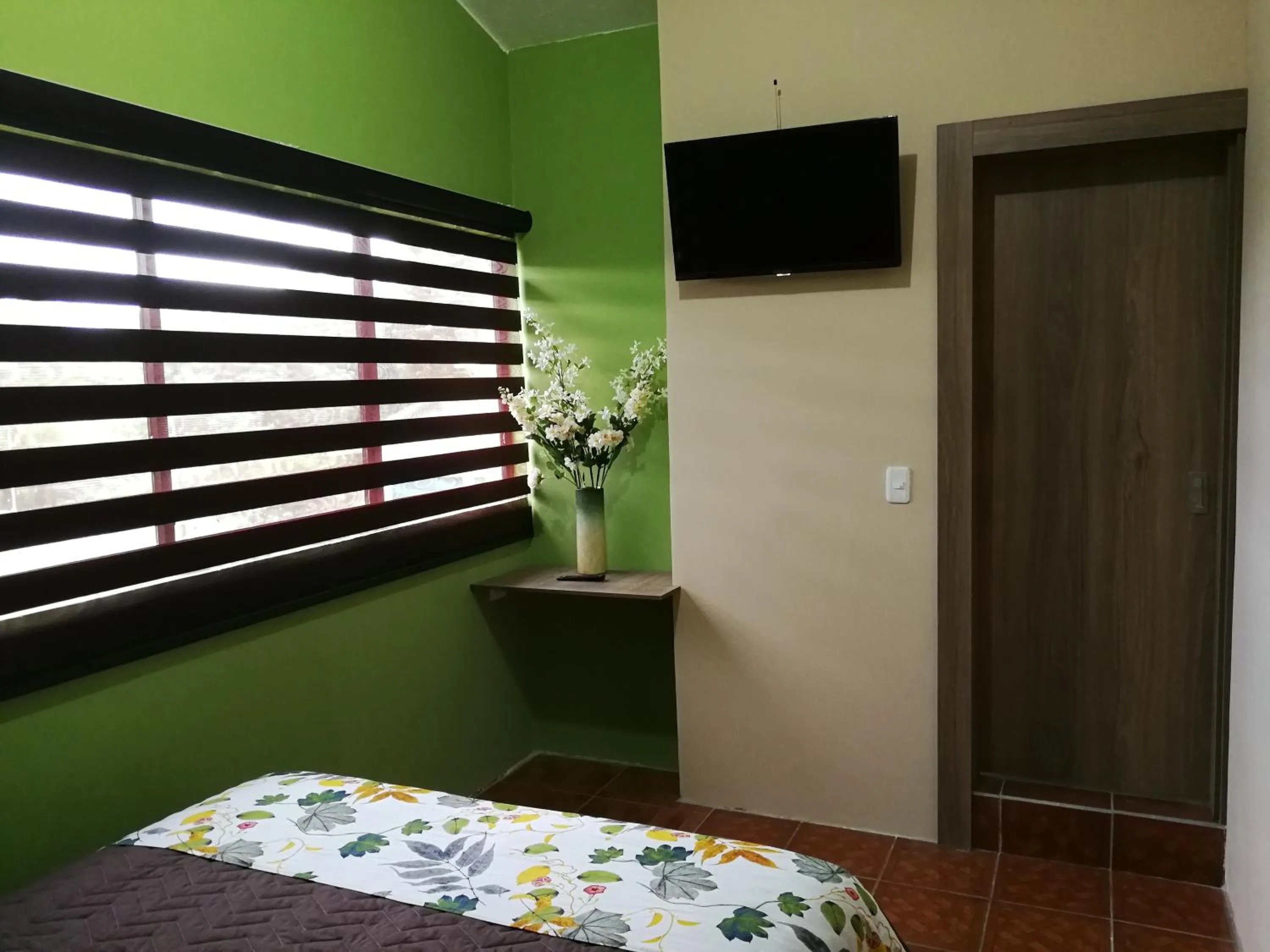 Bed in Chapelet Hostal