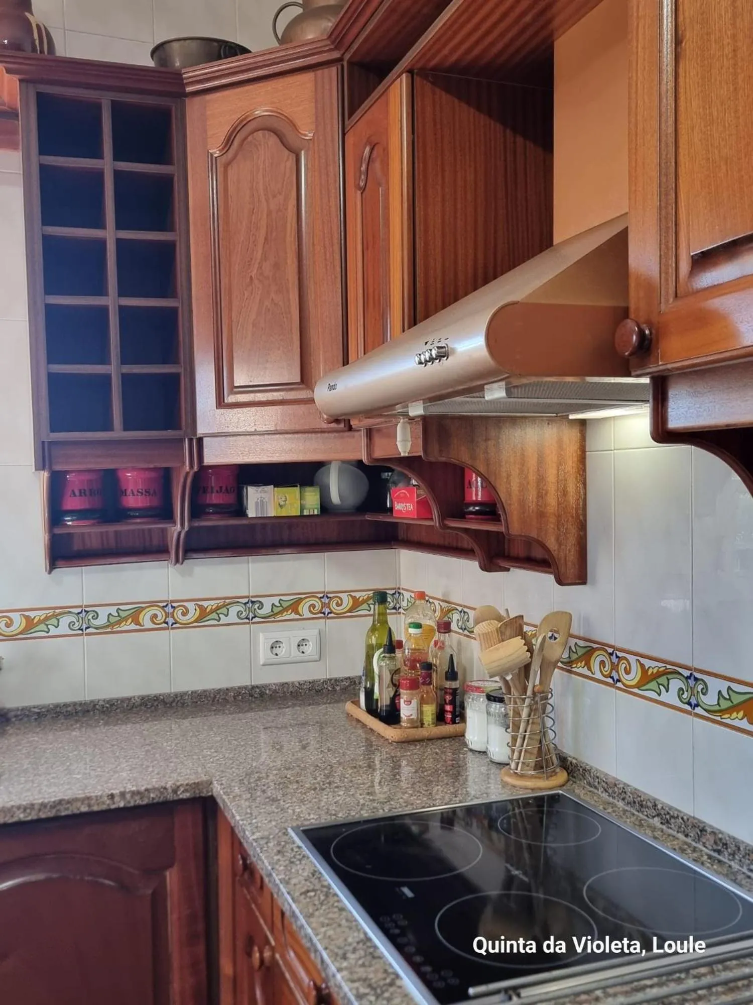 kitchen in Villa Quinta da Violeta