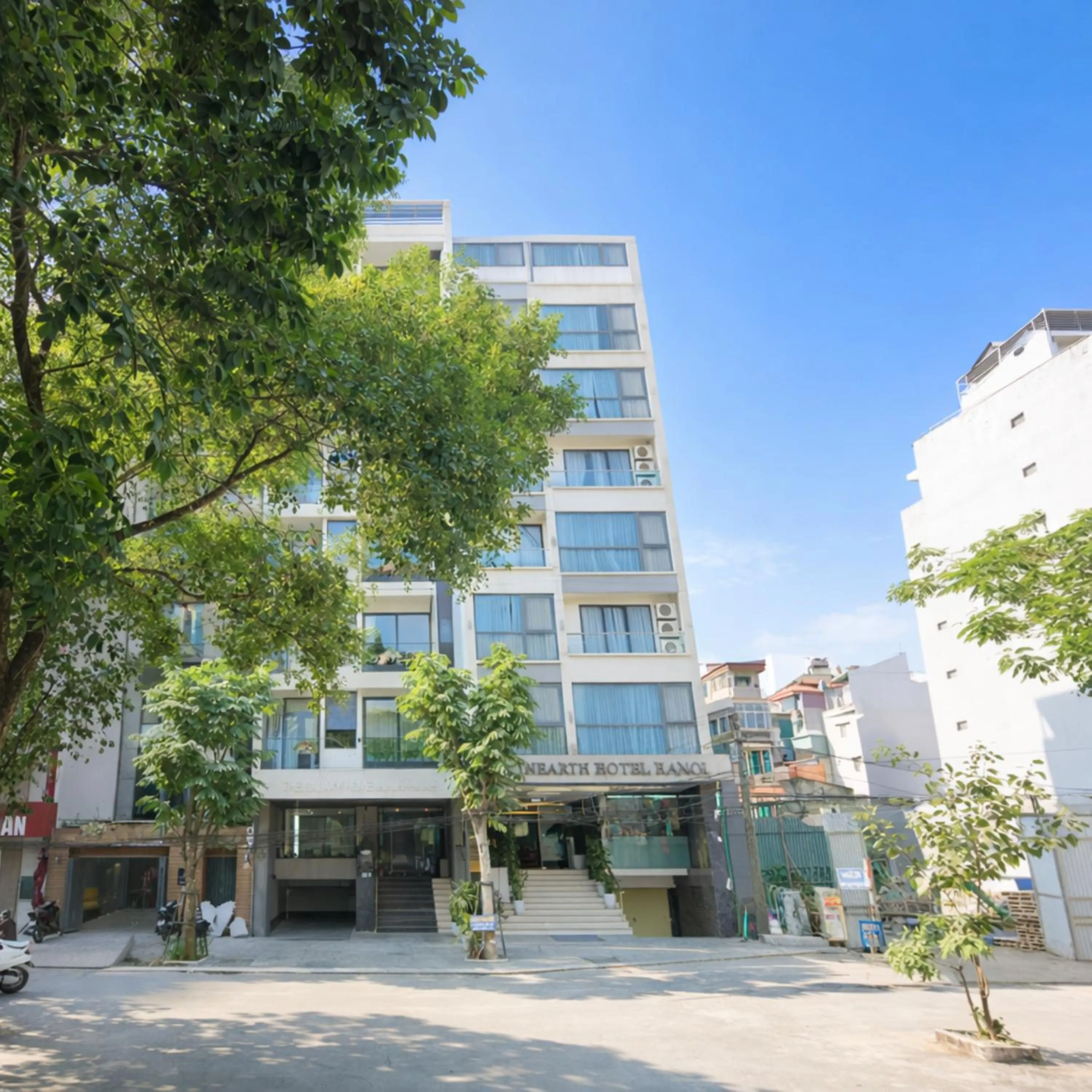 Property building in Inearth Hotel - 华夏商务酒店