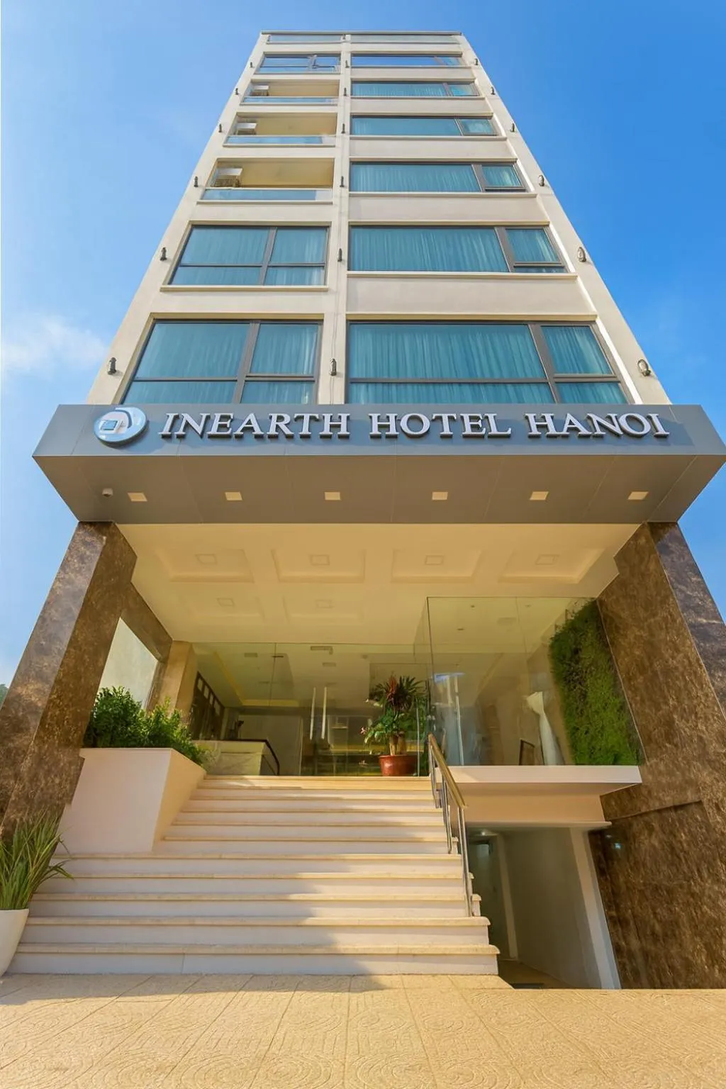 Property building in Inearth Hotel - 华夏商务酒店