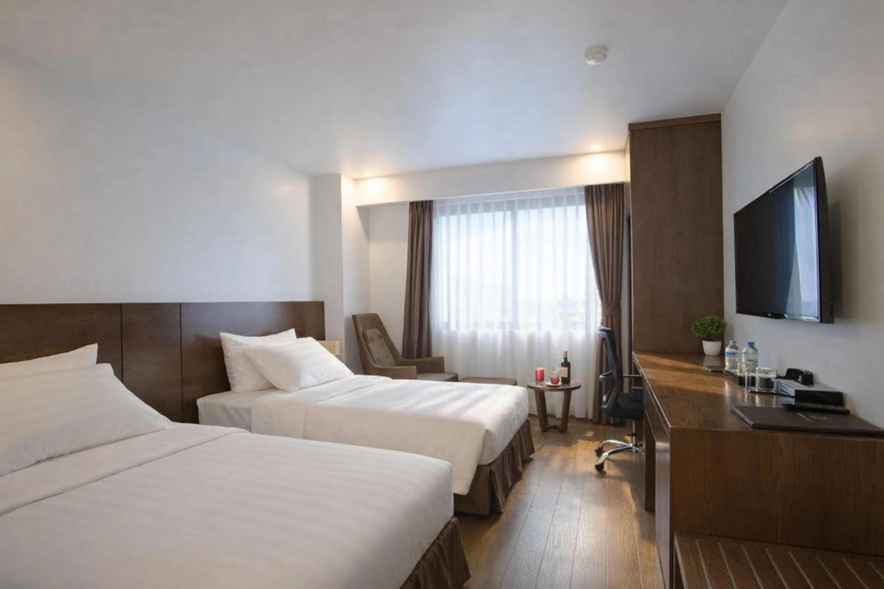 Photo of the whole room, Bed in Inearth Hotel - 华夏商务酒店