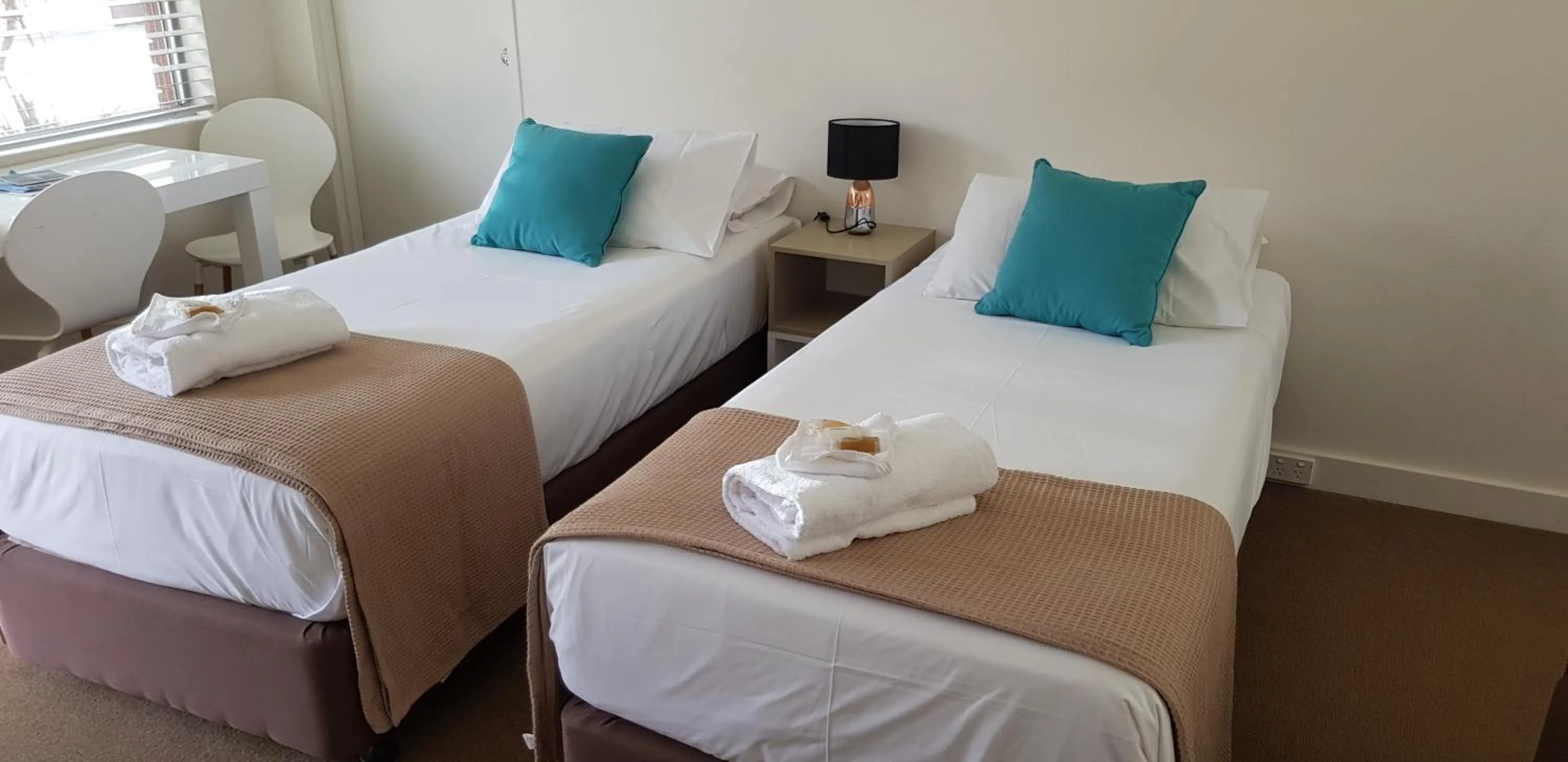 Bedroom, Bed in Thirroul Beach Motel