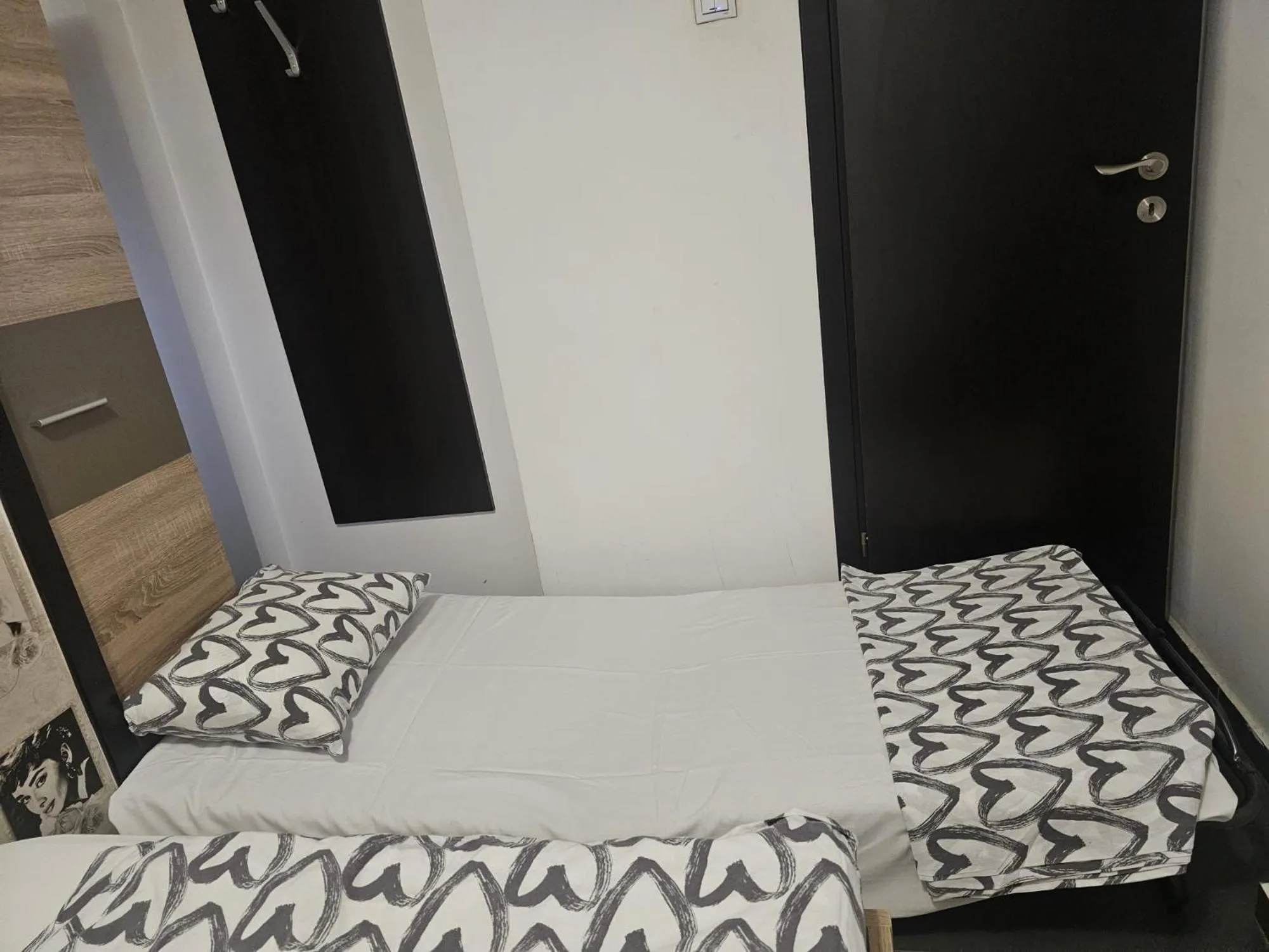 Bed in Central Class Bucharest