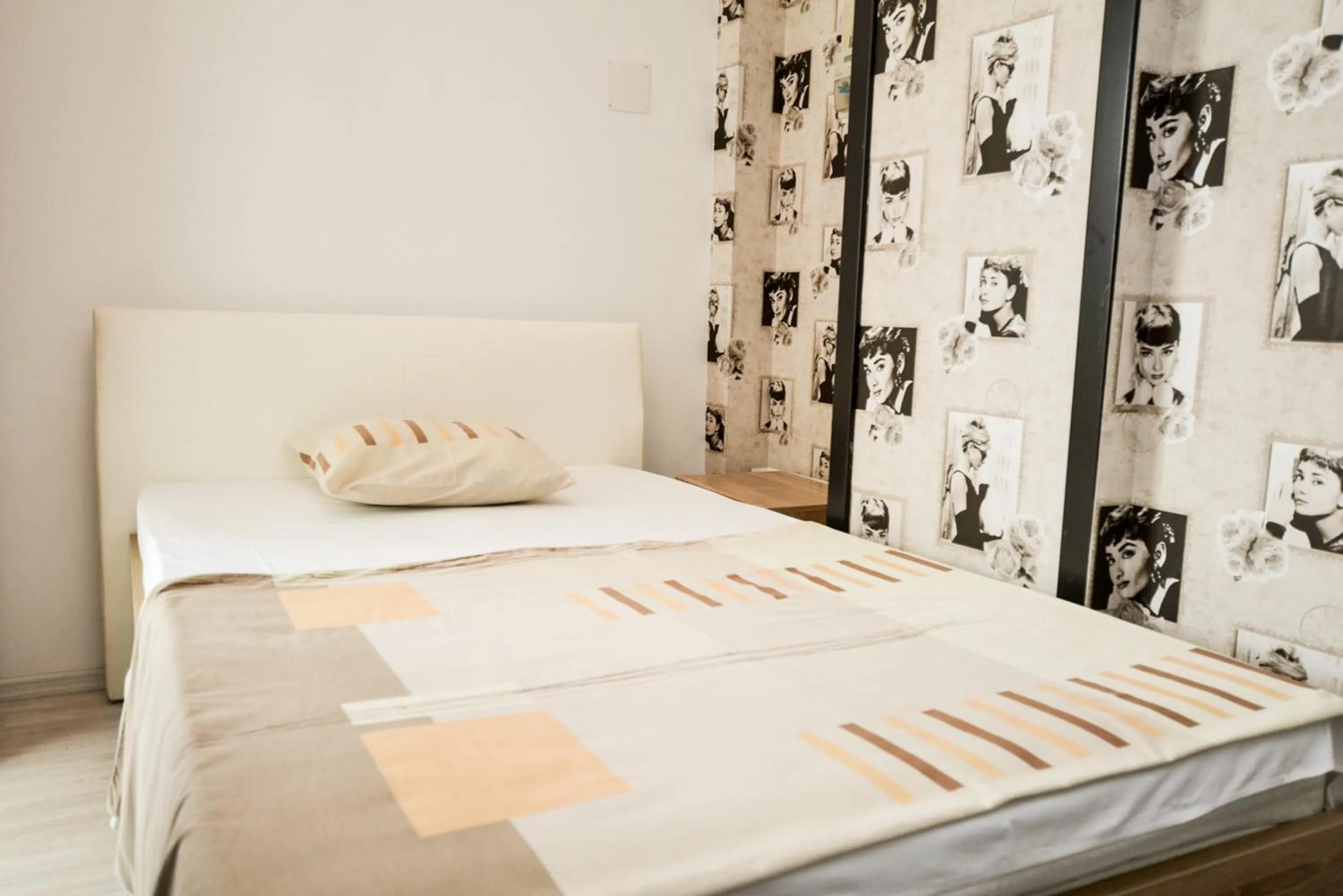 Bed in Central Class Bucharest