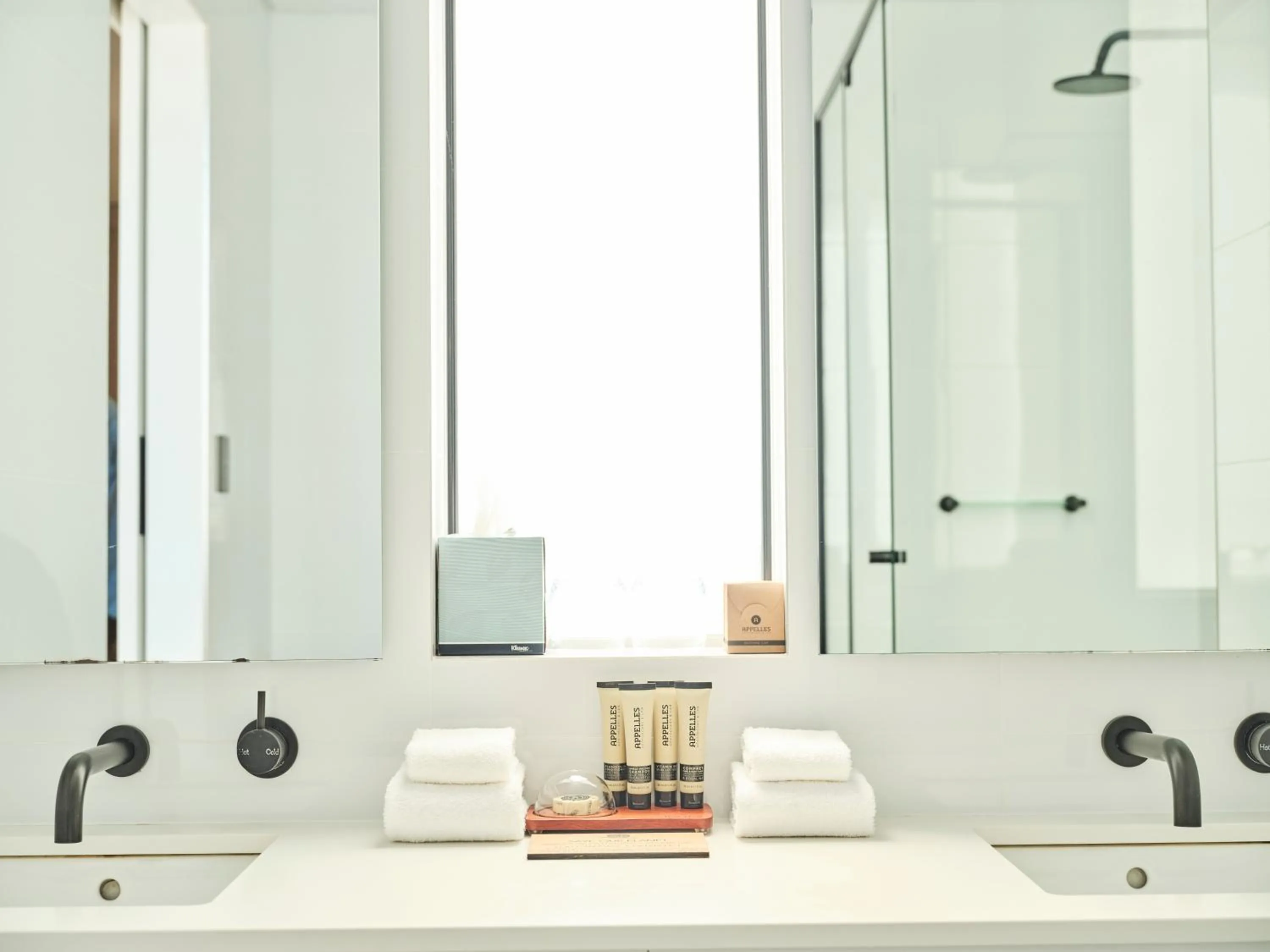 Shower in Maya Maya at Mandoon Estate