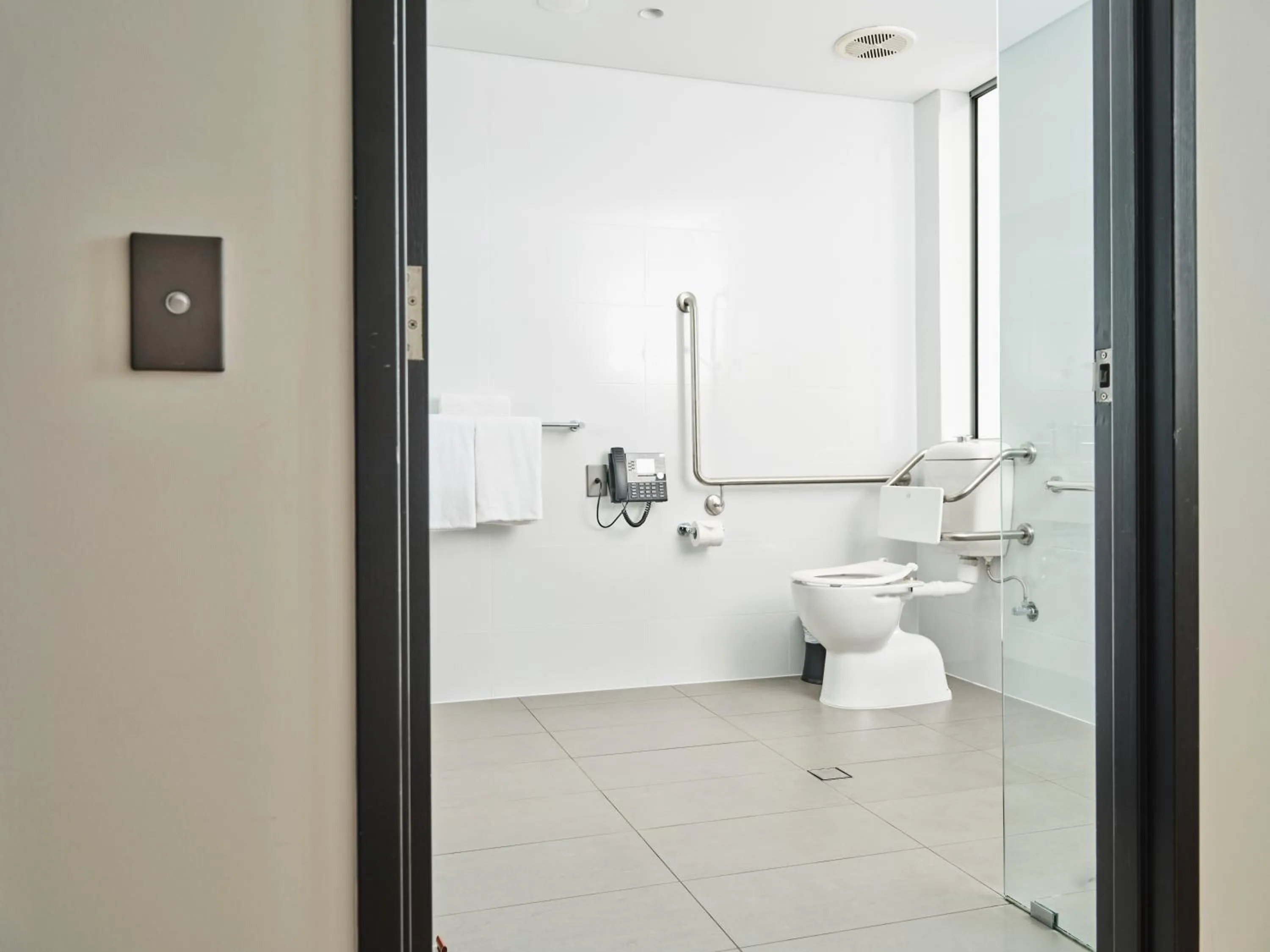 Shower in Maya Maya at Mandoon Estate