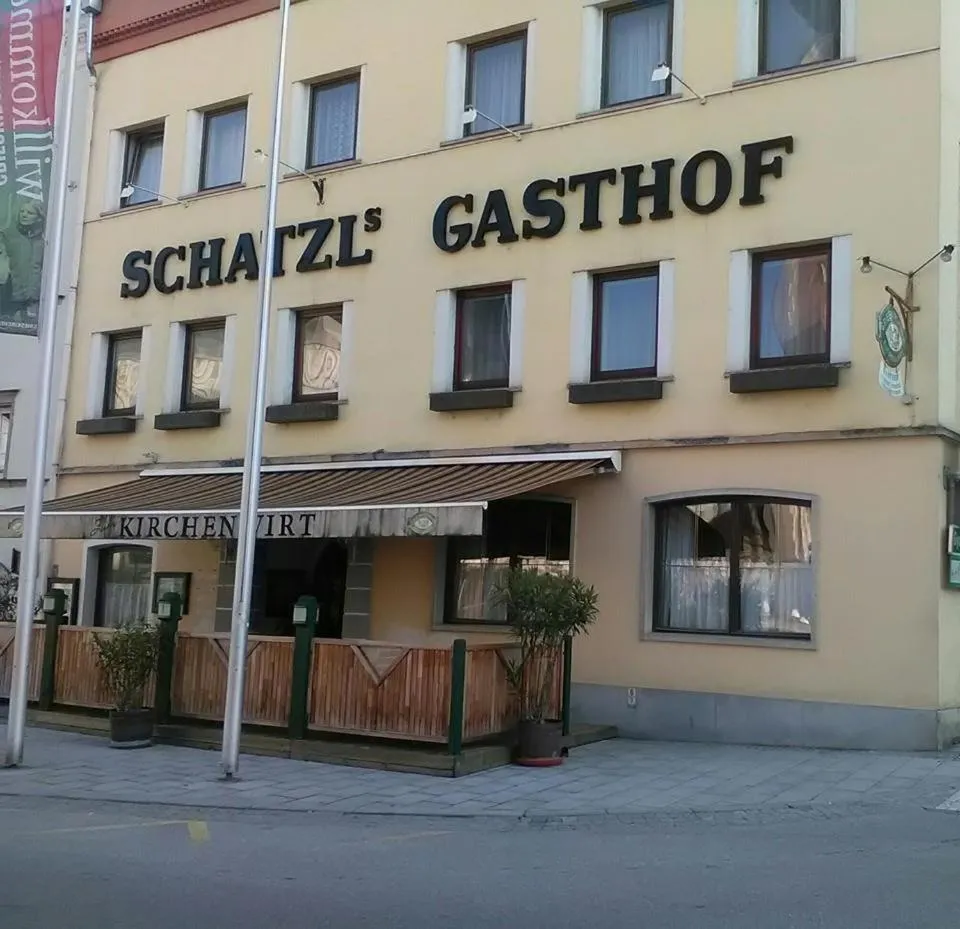 Facade/entrance in Gasthof Schatzl
