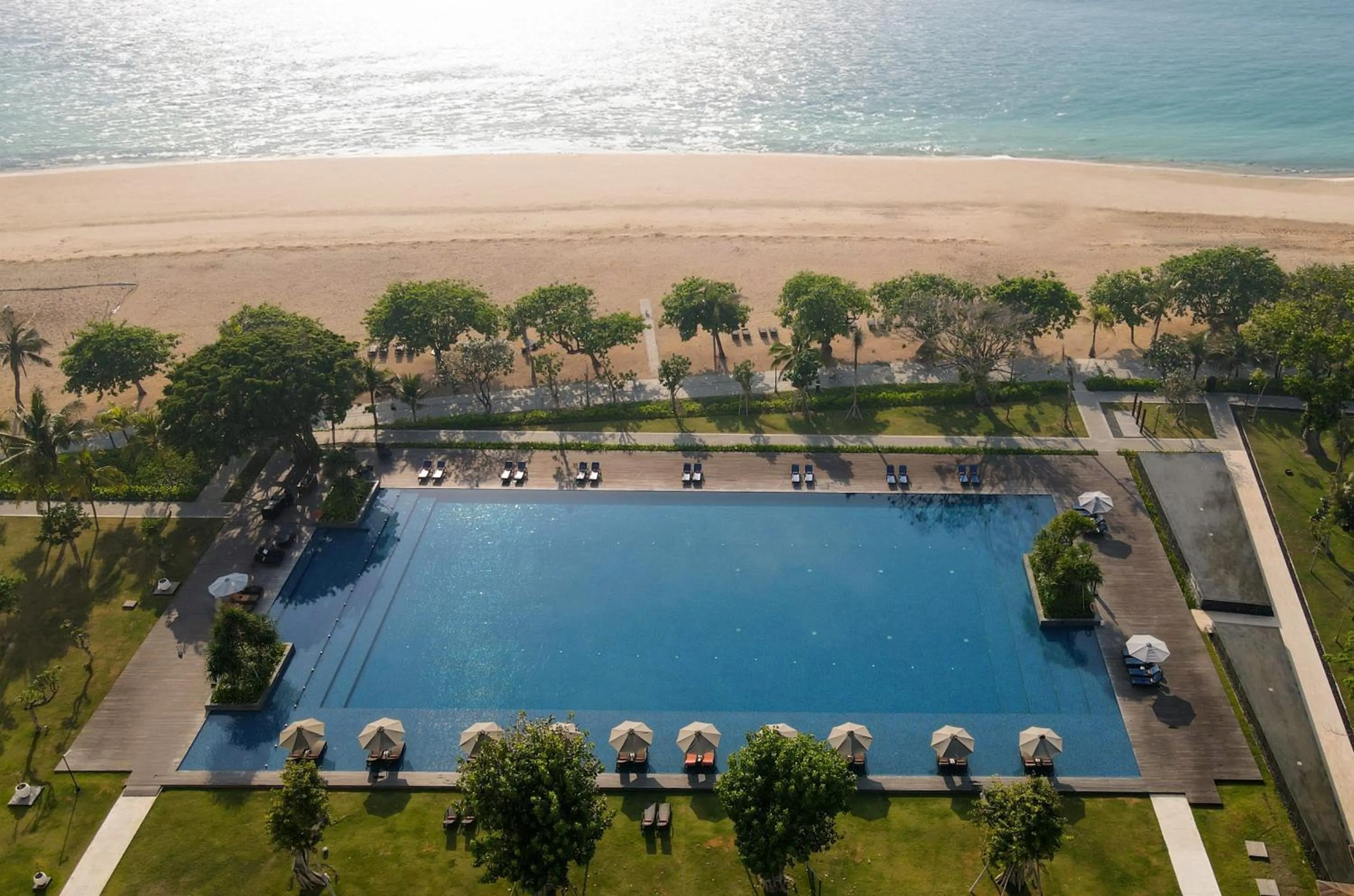 Day in Bali Beach Hotel