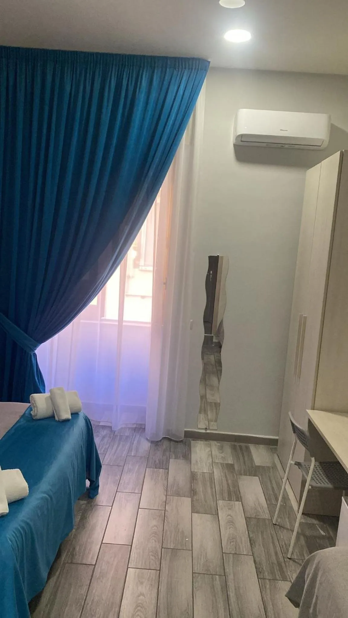 Bed in B&B VIVA NAPOLI