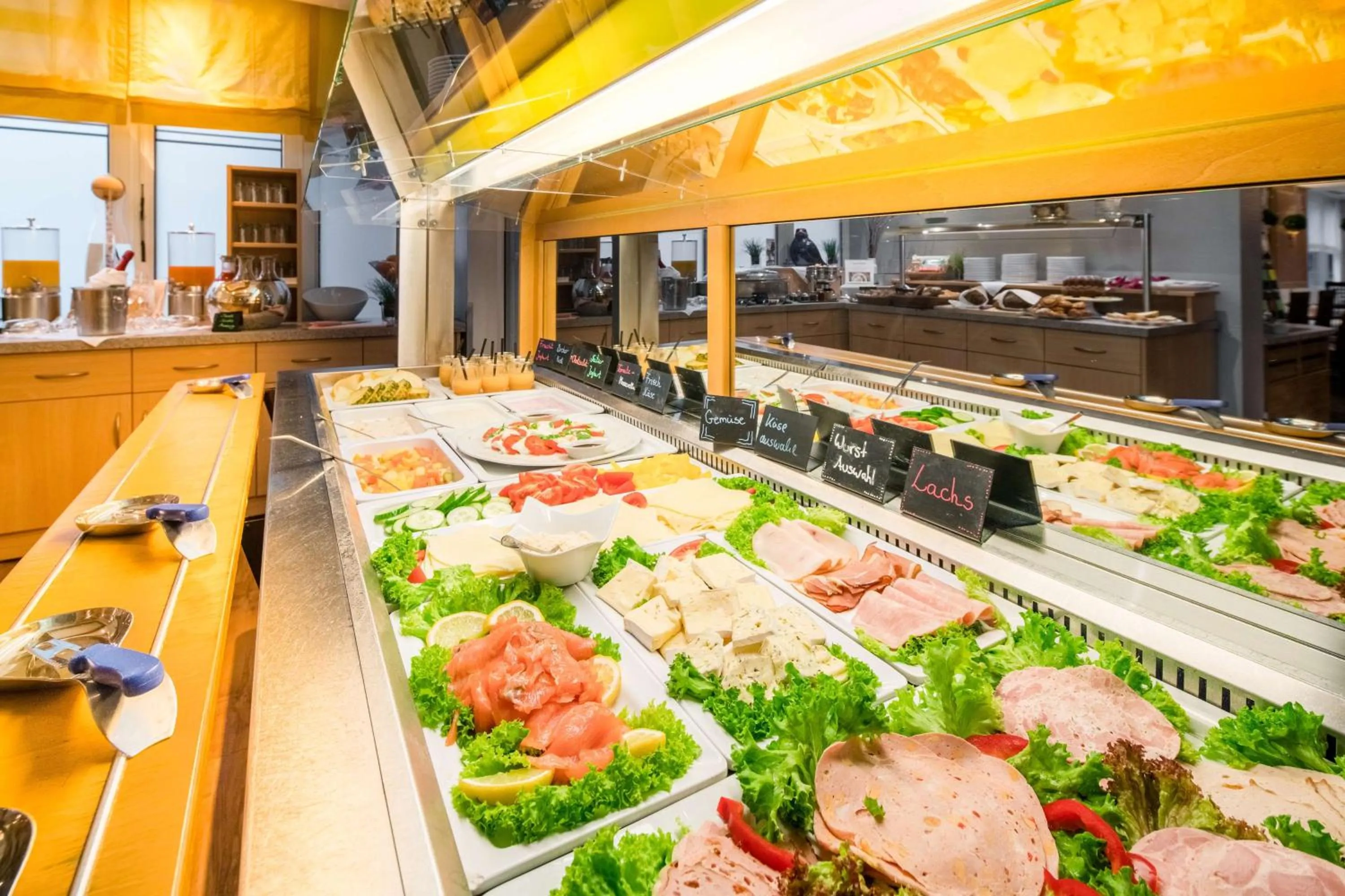 Breakfast in Best Western Plus Parkhotel Erding