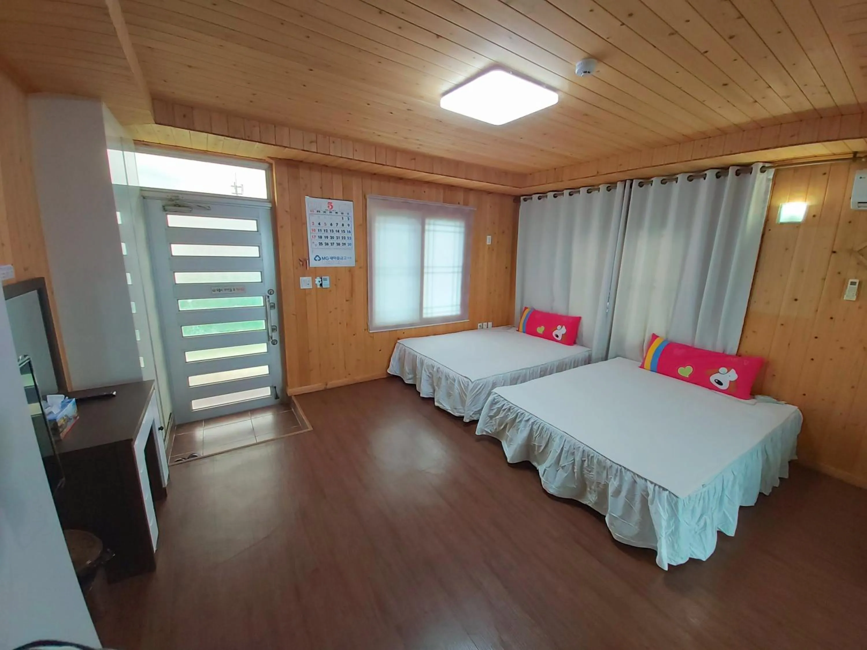 Bed in Feeling Good House