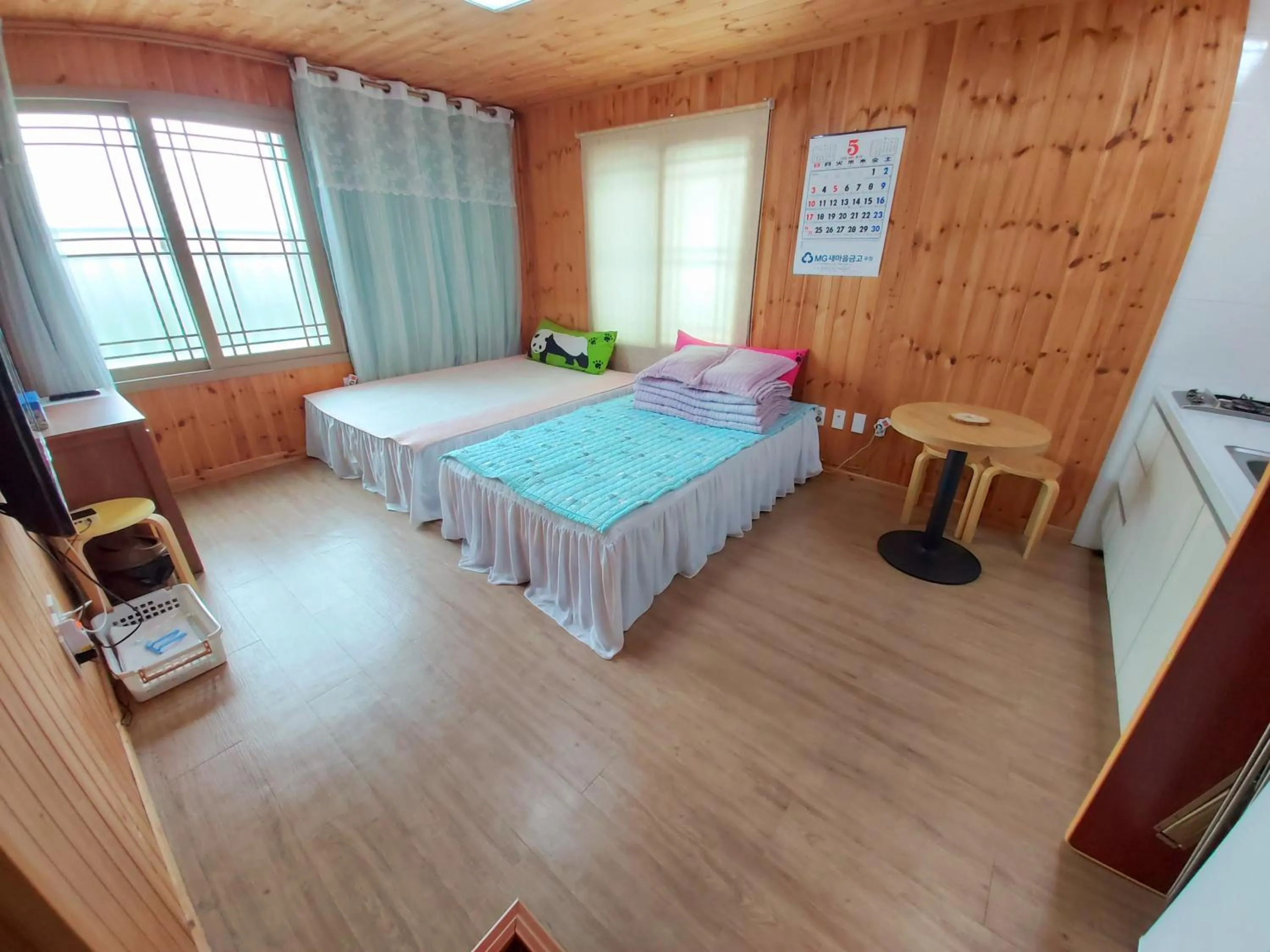 Bed in Feeling Good House