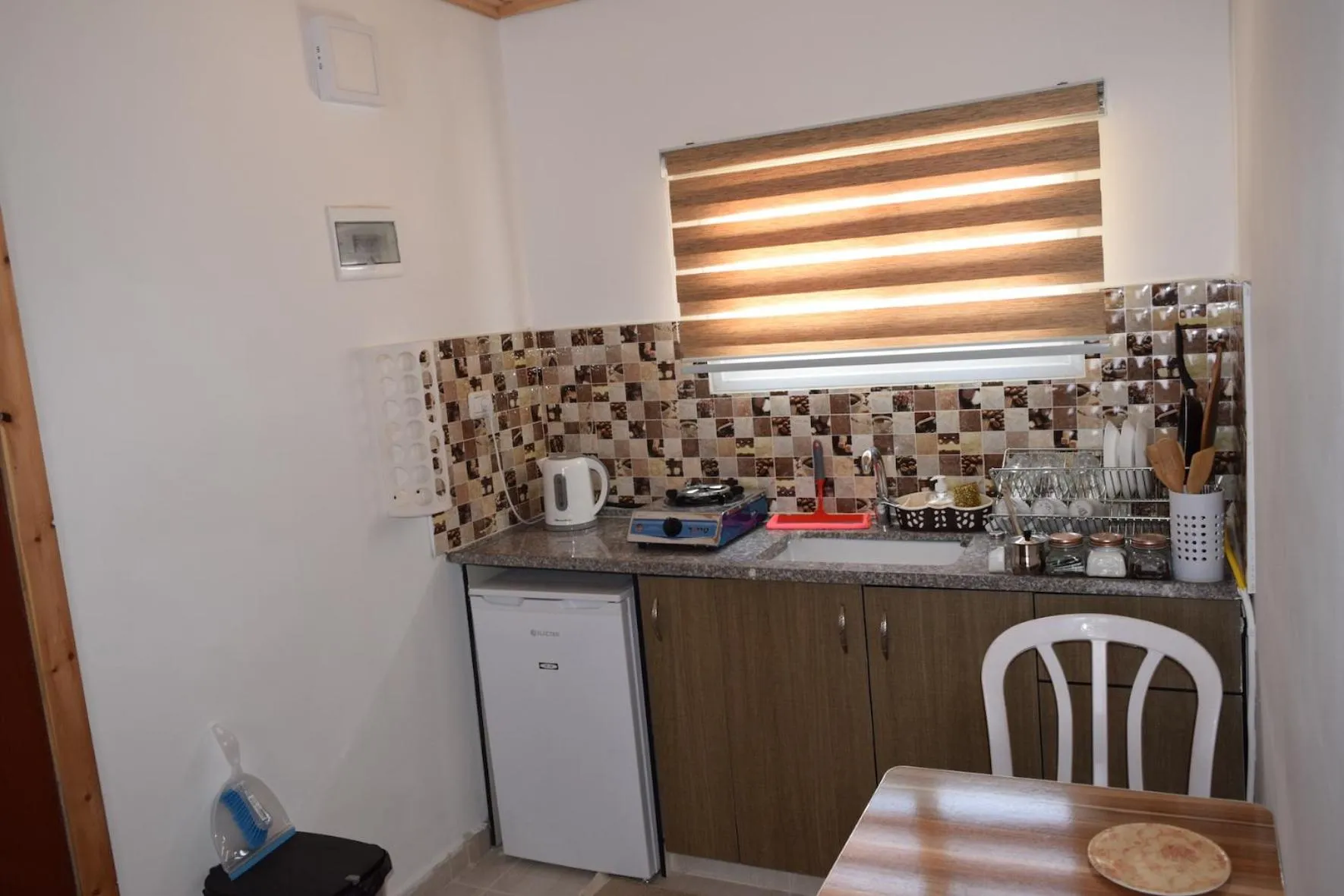 Kitchen or kitchenette in Khan Alsira - חאן אלסרה