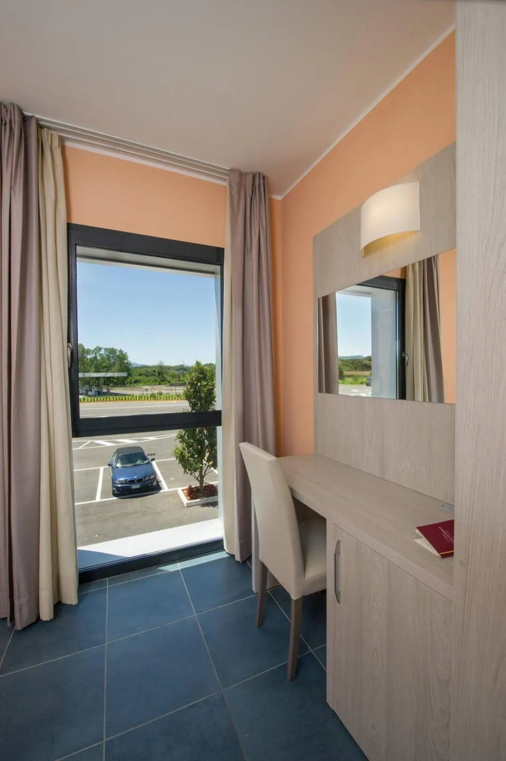 Bedroom in Hotel Testani Colleferro