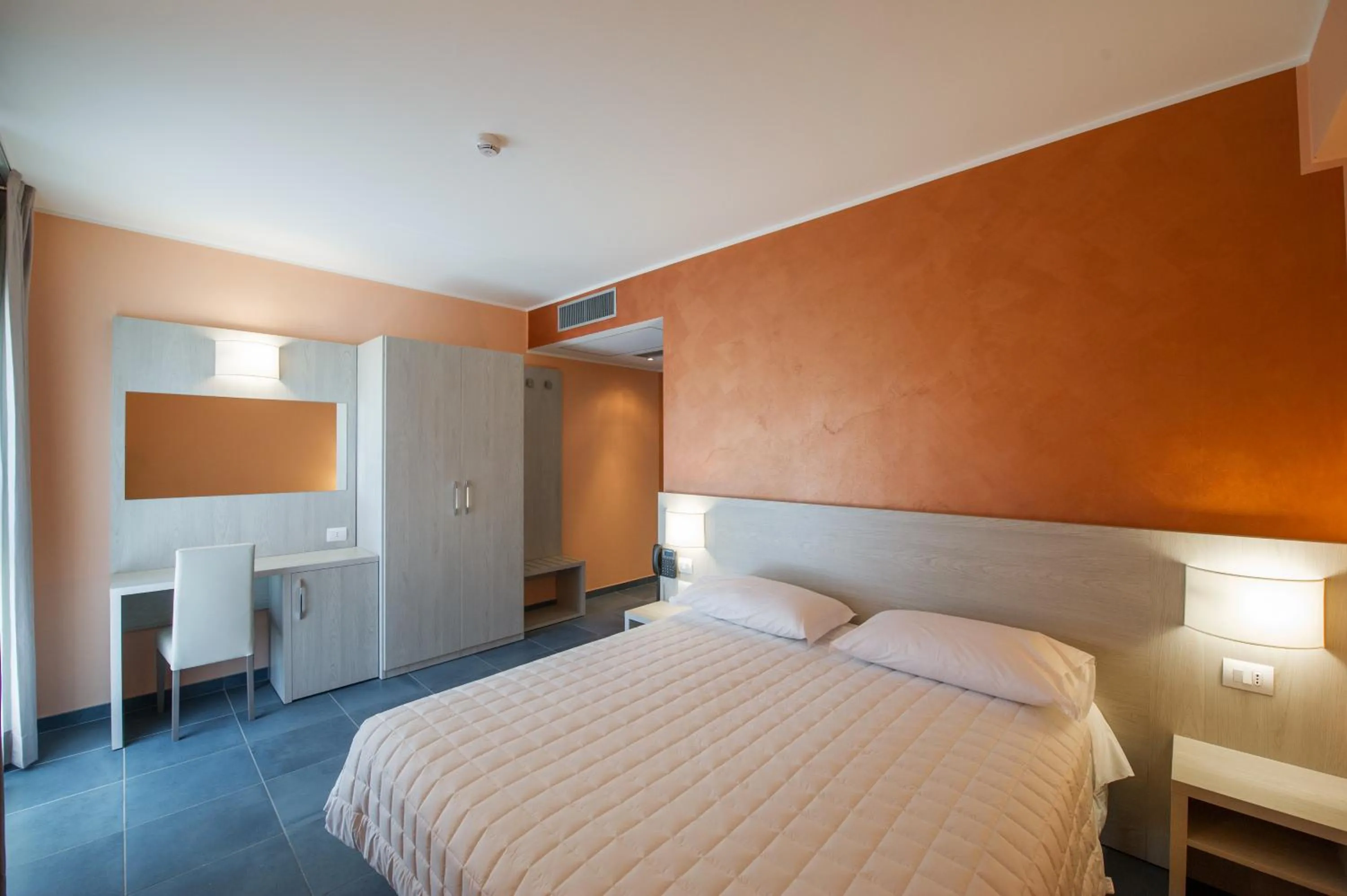Photo of the whole room, Bed in Hotel Testani Colleferro