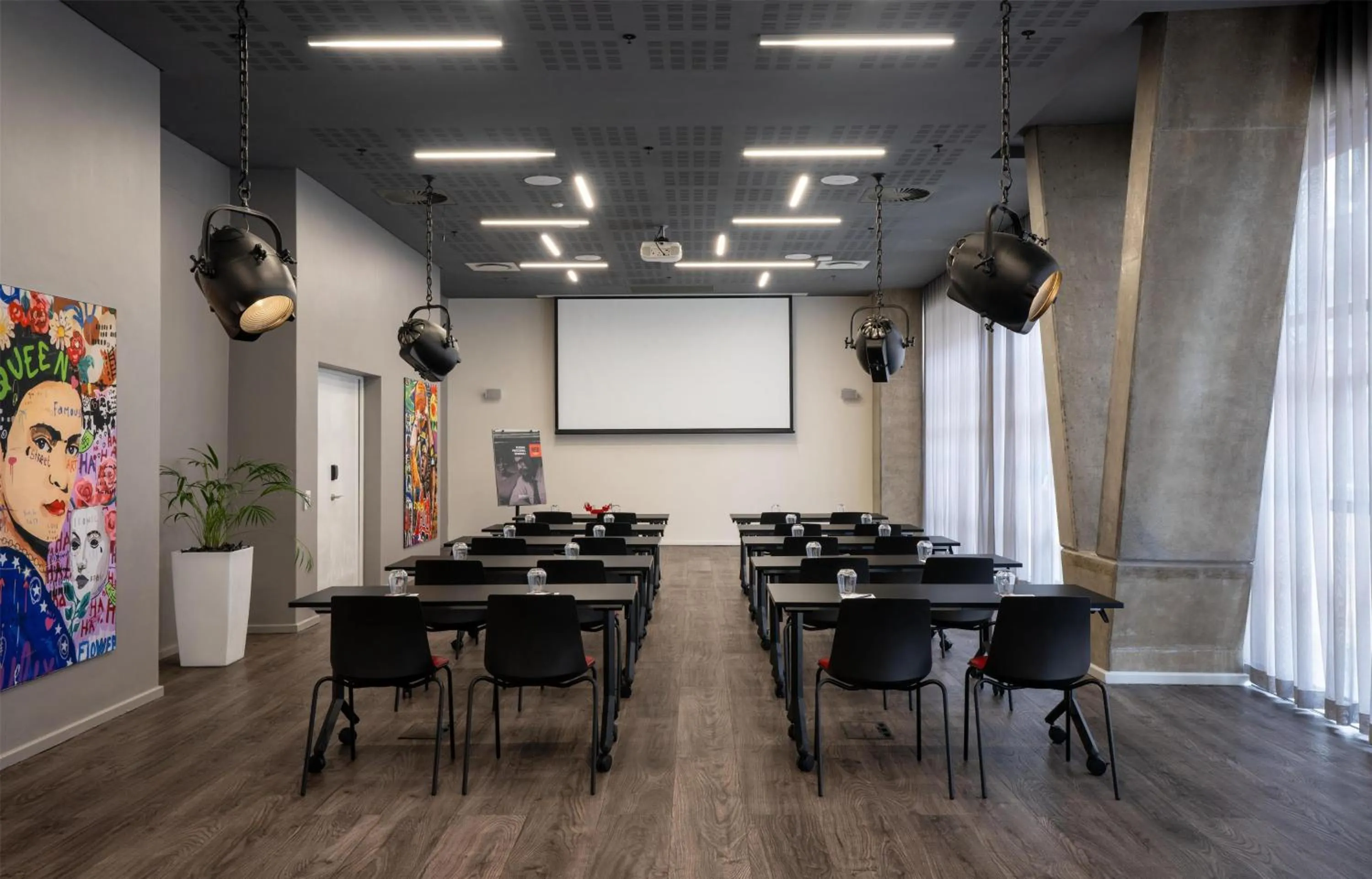 Meeting/conference room in Radisson RED Hotel V&A Waterfront Cape Town