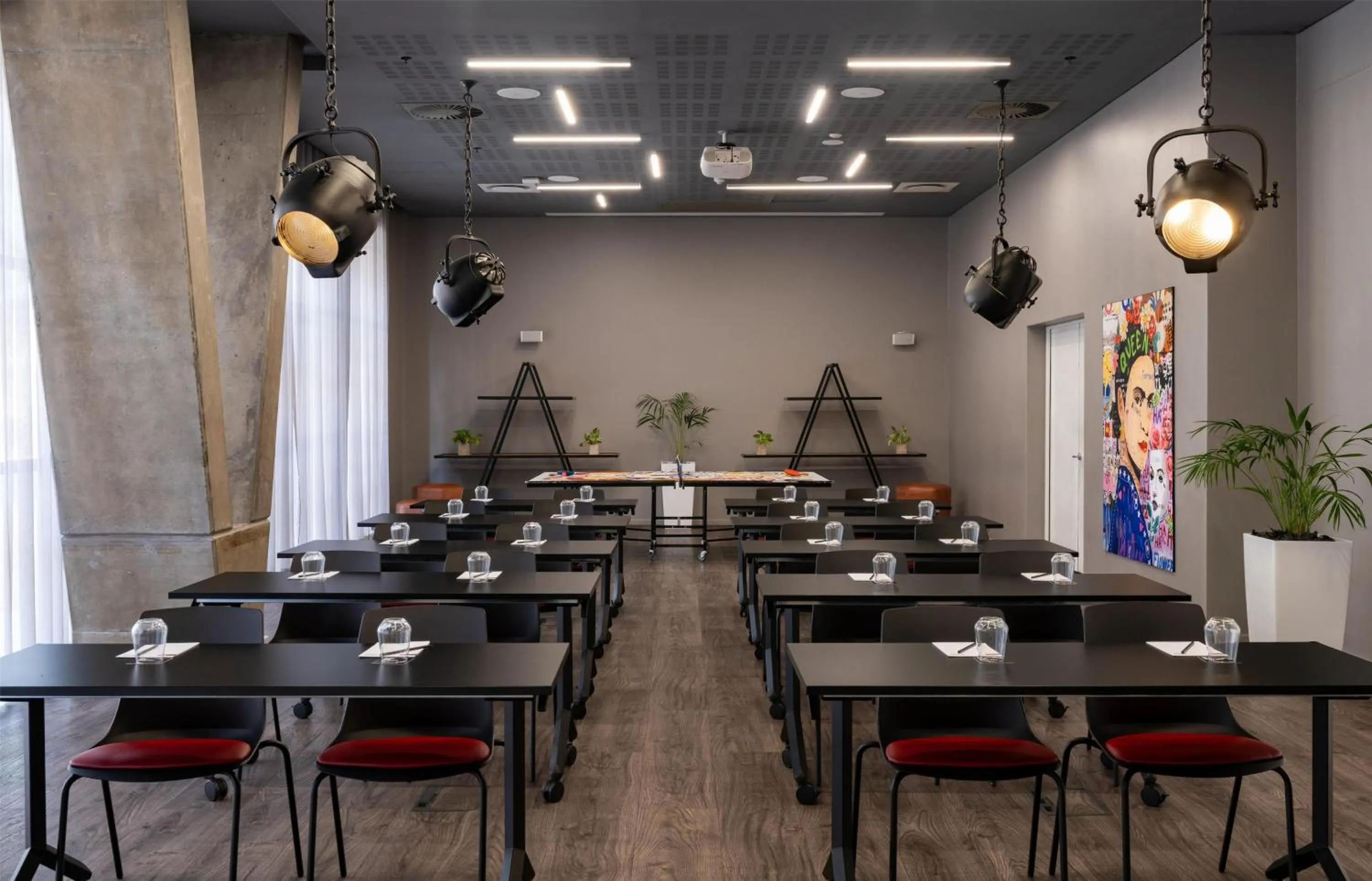 Meeting/conference room in Radisson RED Hotel V&A Waterfront Cape Town