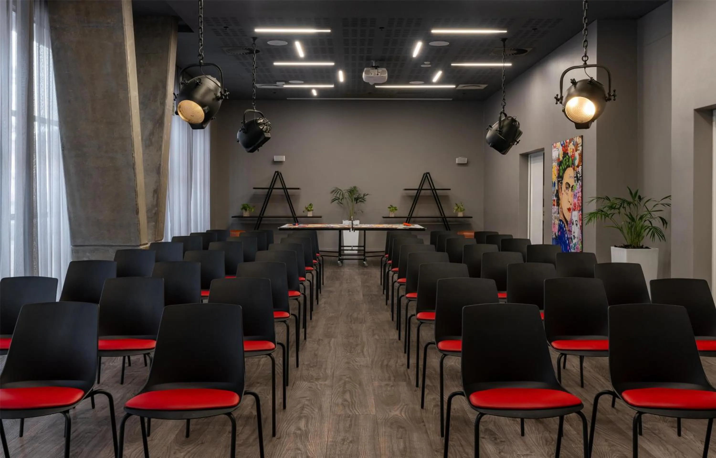 Meeting/conference room in Radisson RED Hotel V&A Waterfront Cape Town