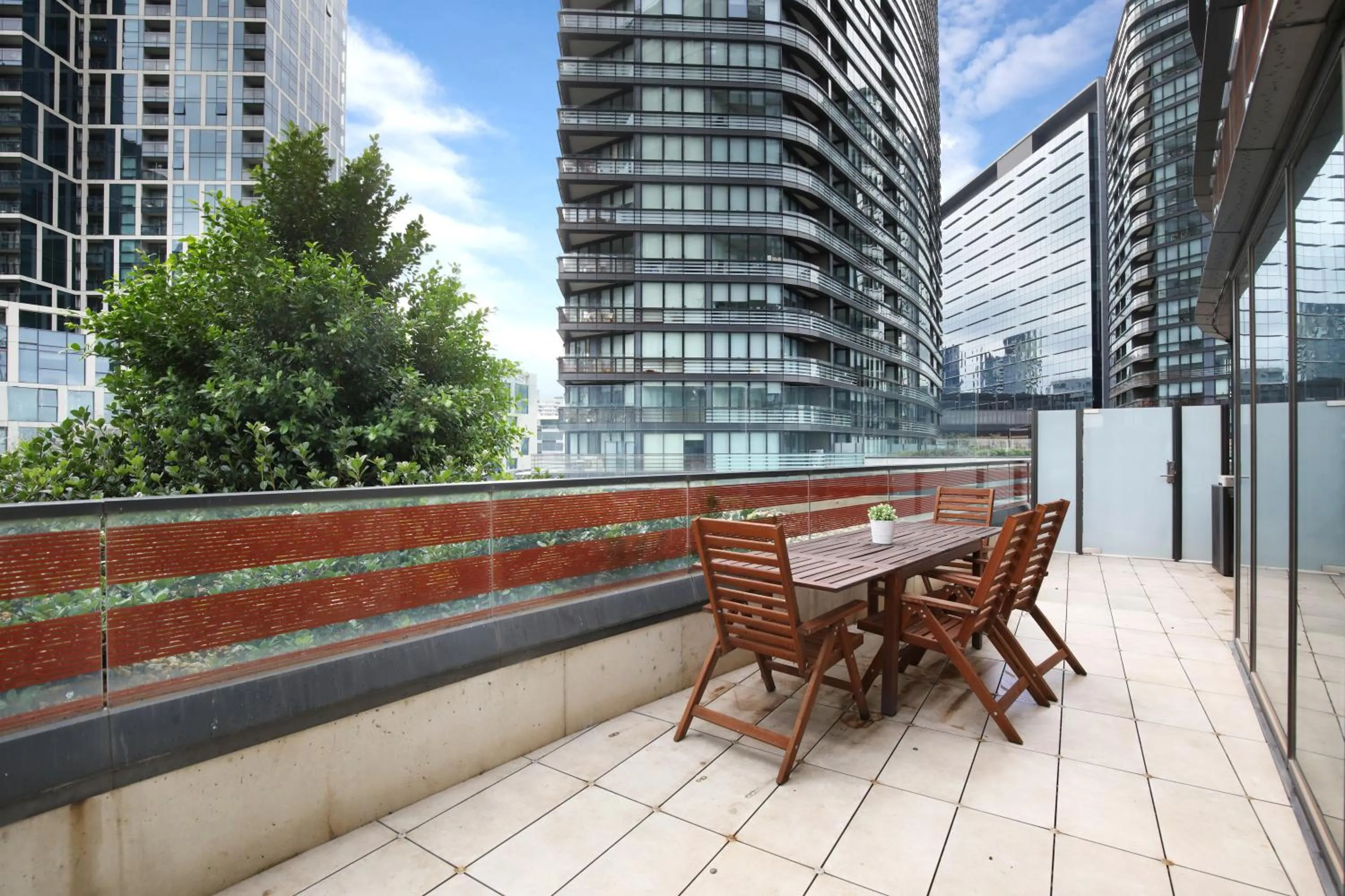 Balcony/Terrace in Orange Stay Apartments