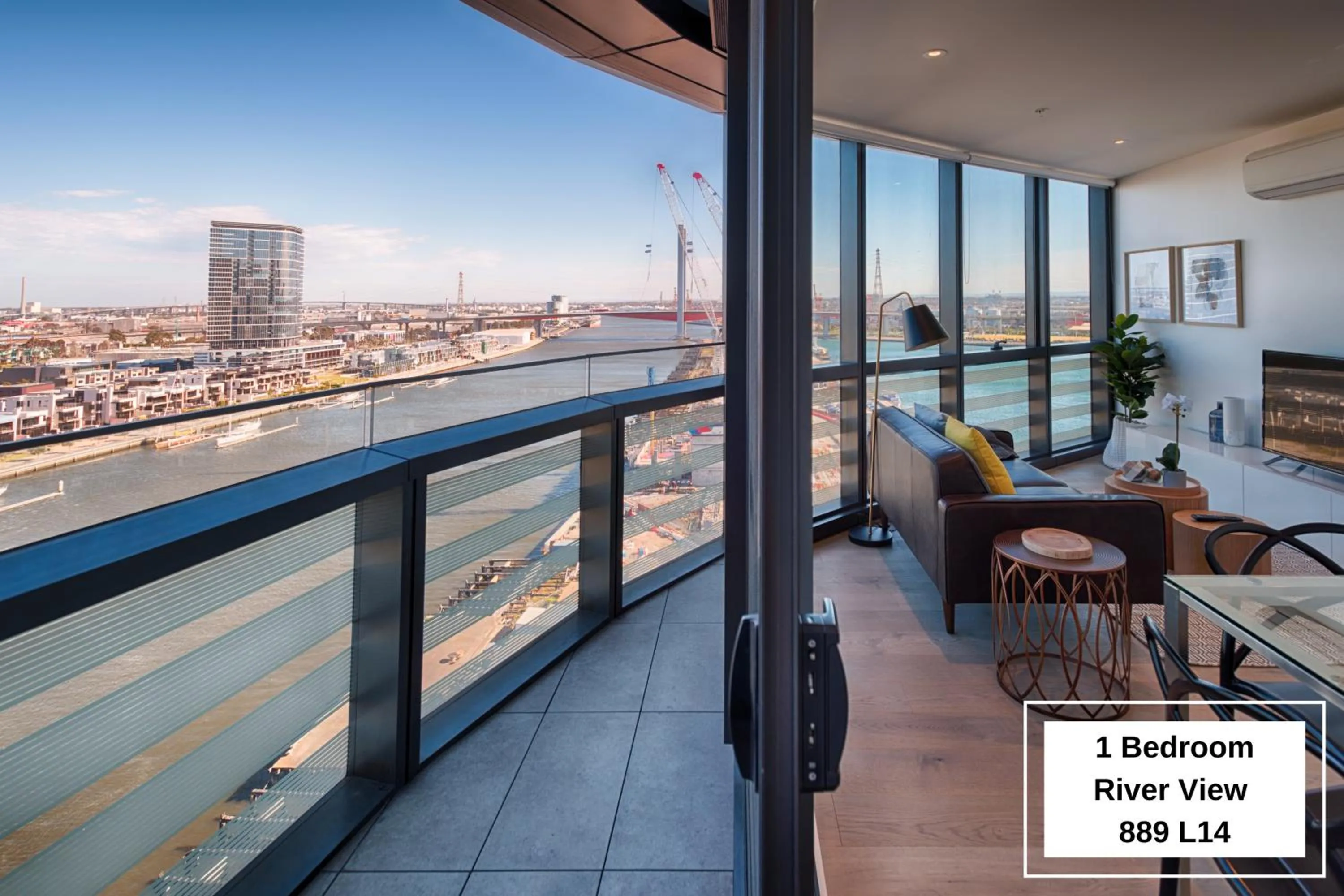 Balcony/Terrace in Orange Stay Apartments