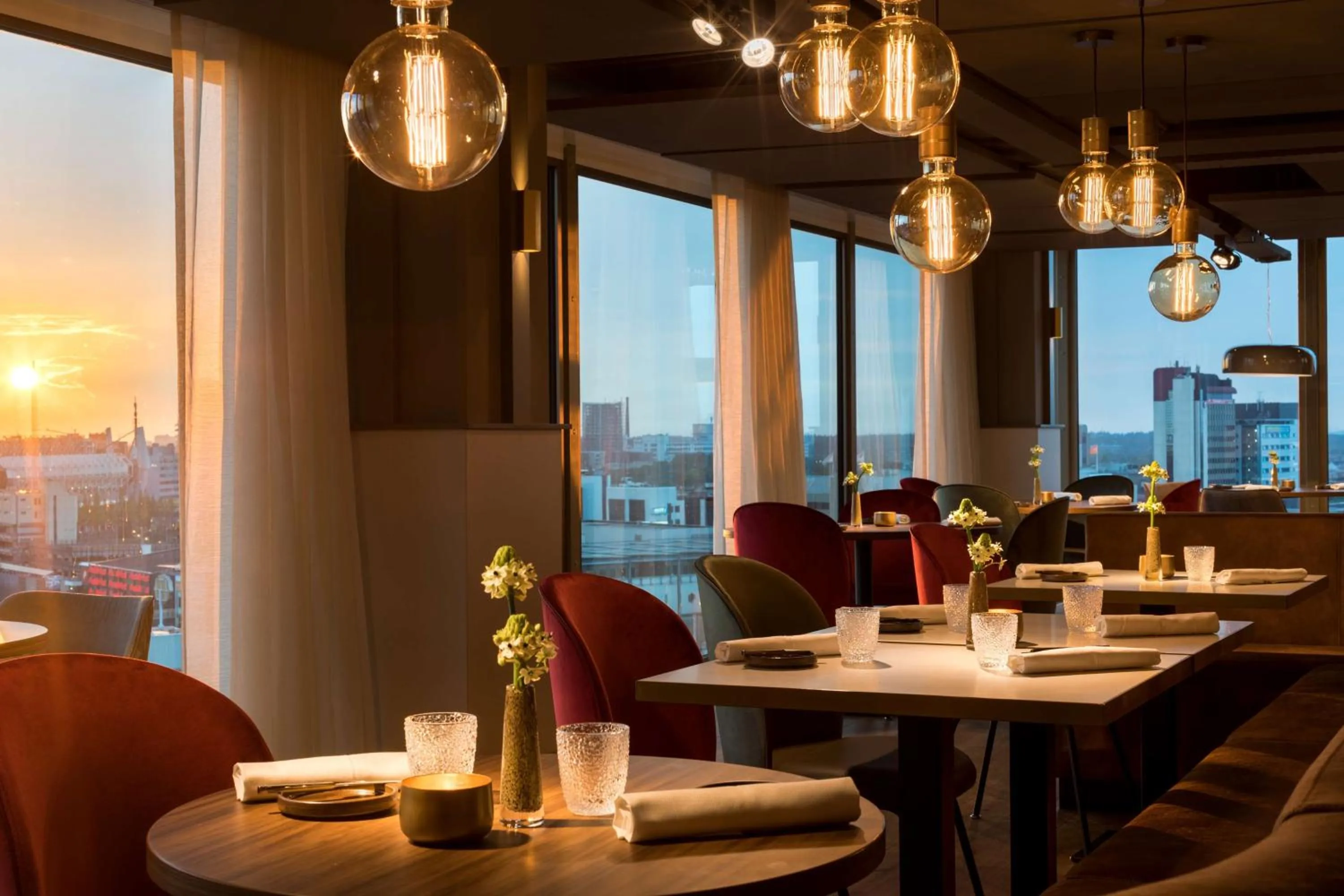 Restaurant/places to eat in NH Collection Eindhoven Centre