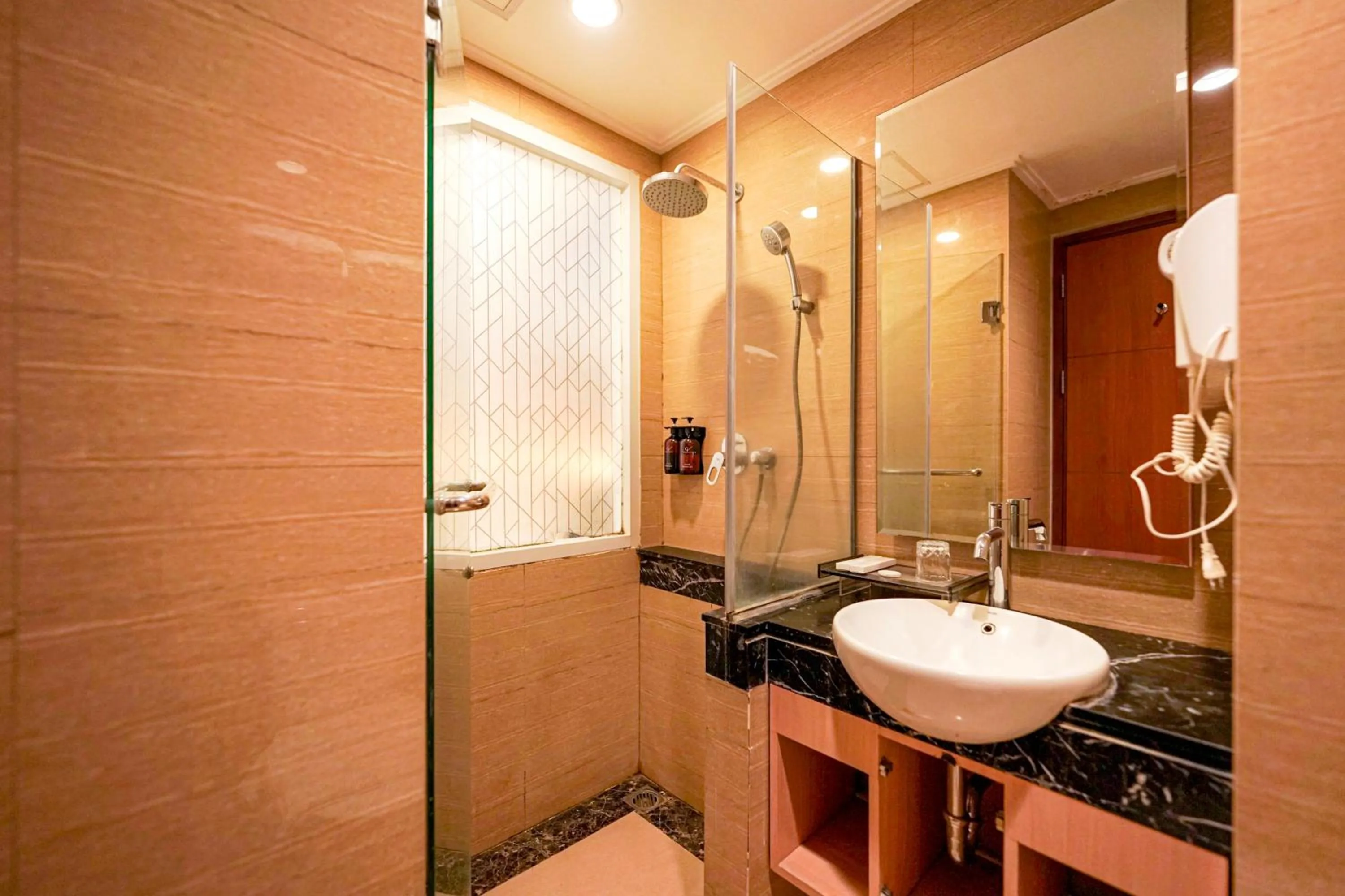 Bathroom in Sunerra Express Grand Viveana Bandung