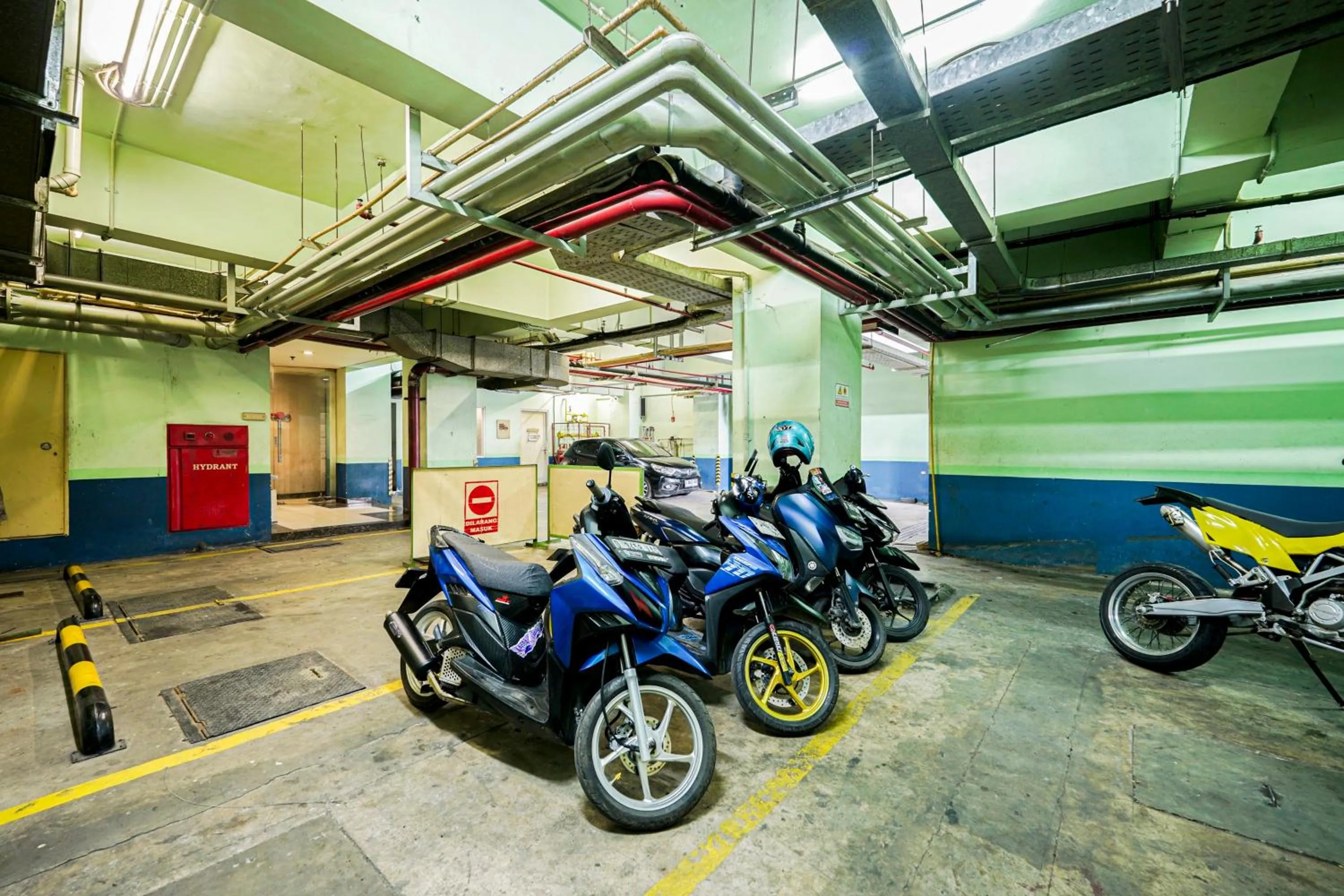 Parking in Sunerra Express Grand Viveana Bandung