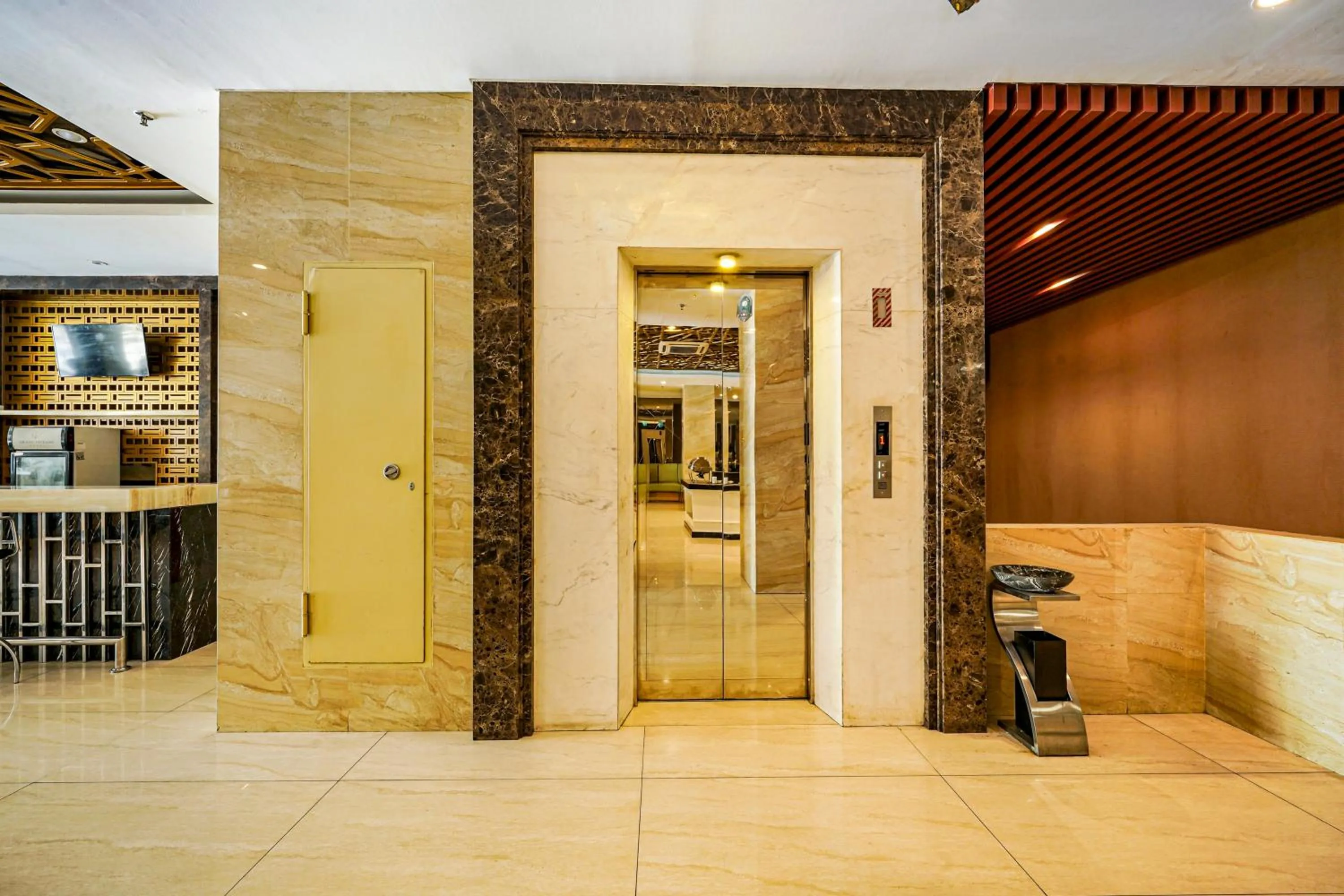 Property building in Sunerra Express Grand Viveana Bandung