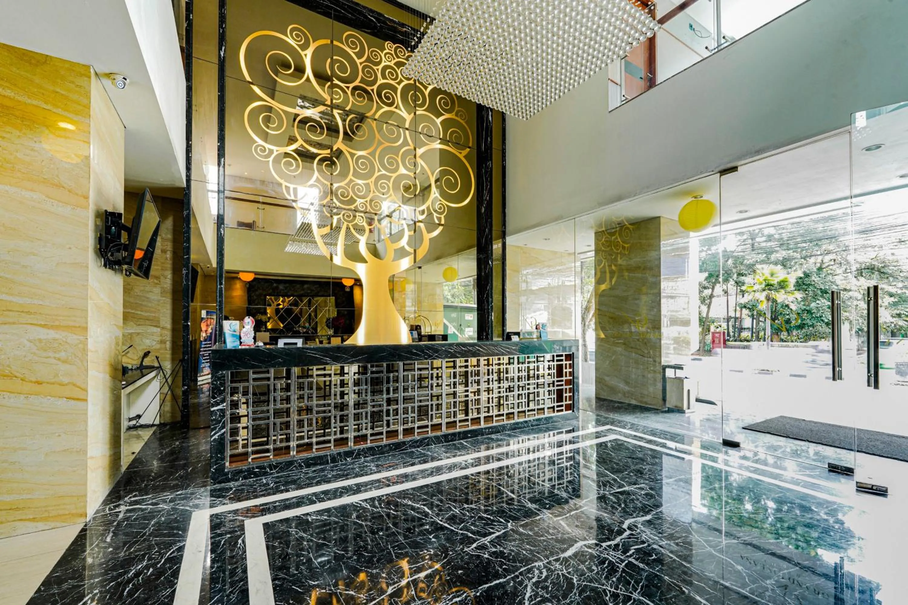 Lobby or reception in Sunerra Express Grand Viveana Bandung