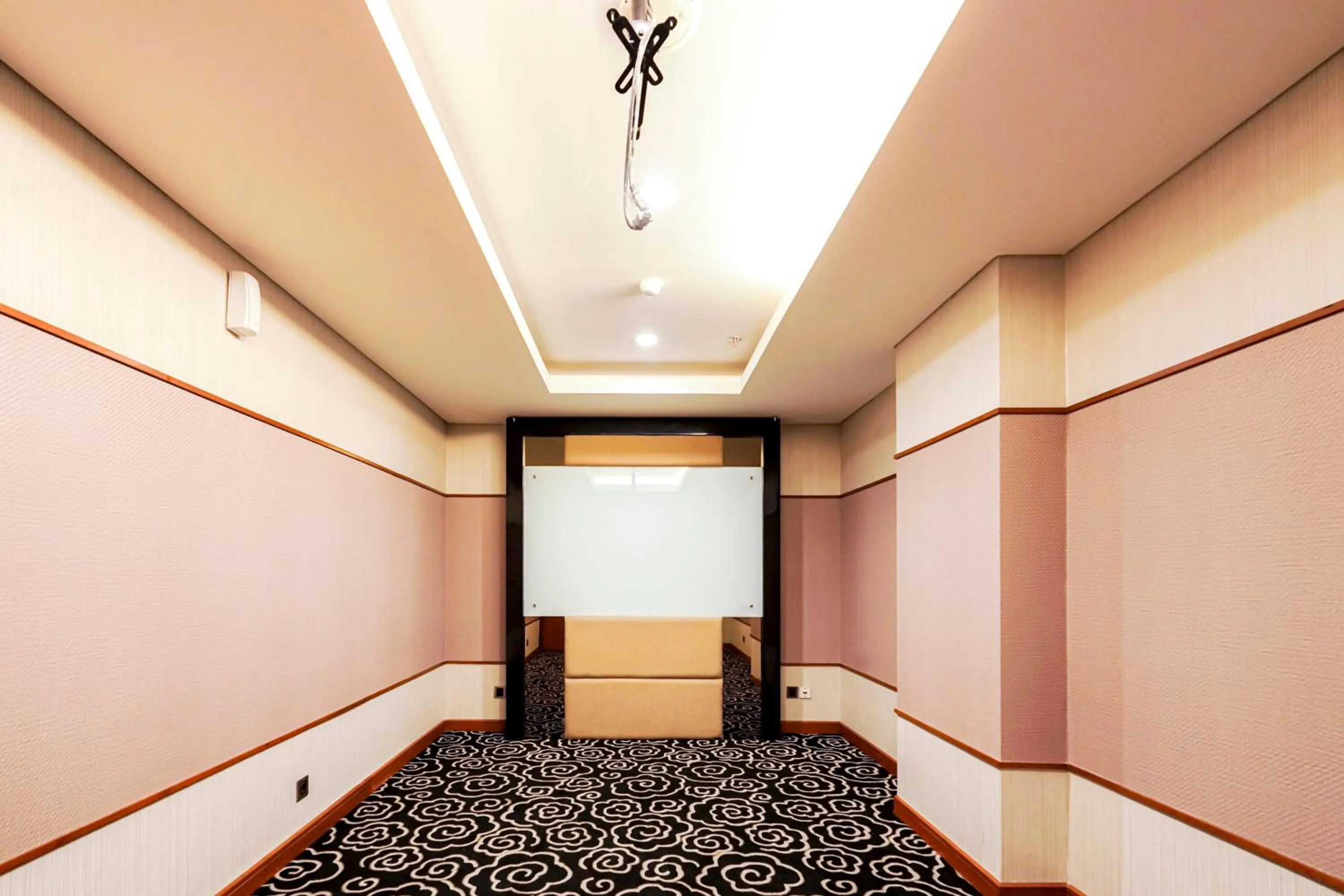 Meeting/conference room in Sunerra Express Grand Viveana Bandung