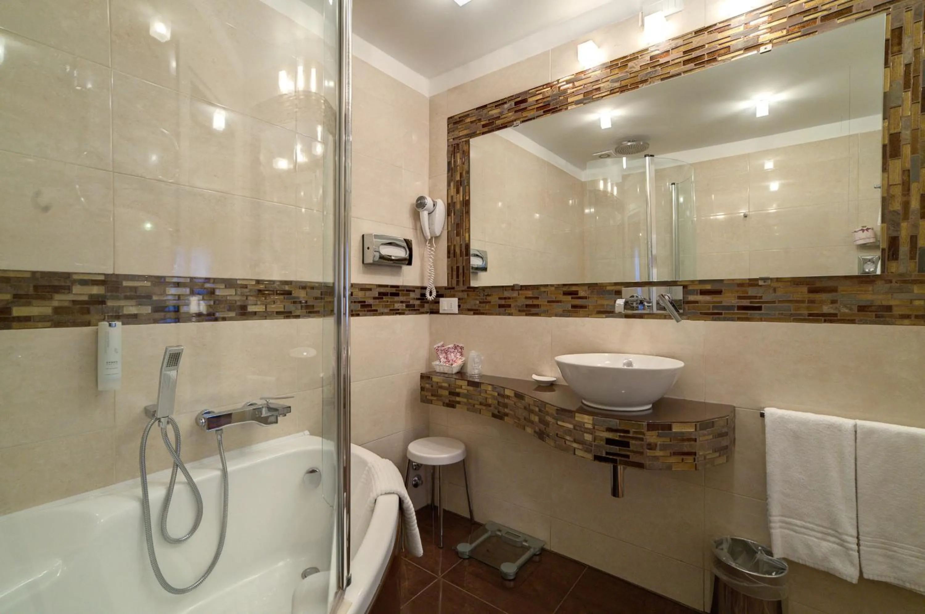 Bath in Hotel Bel Sito e Berlino