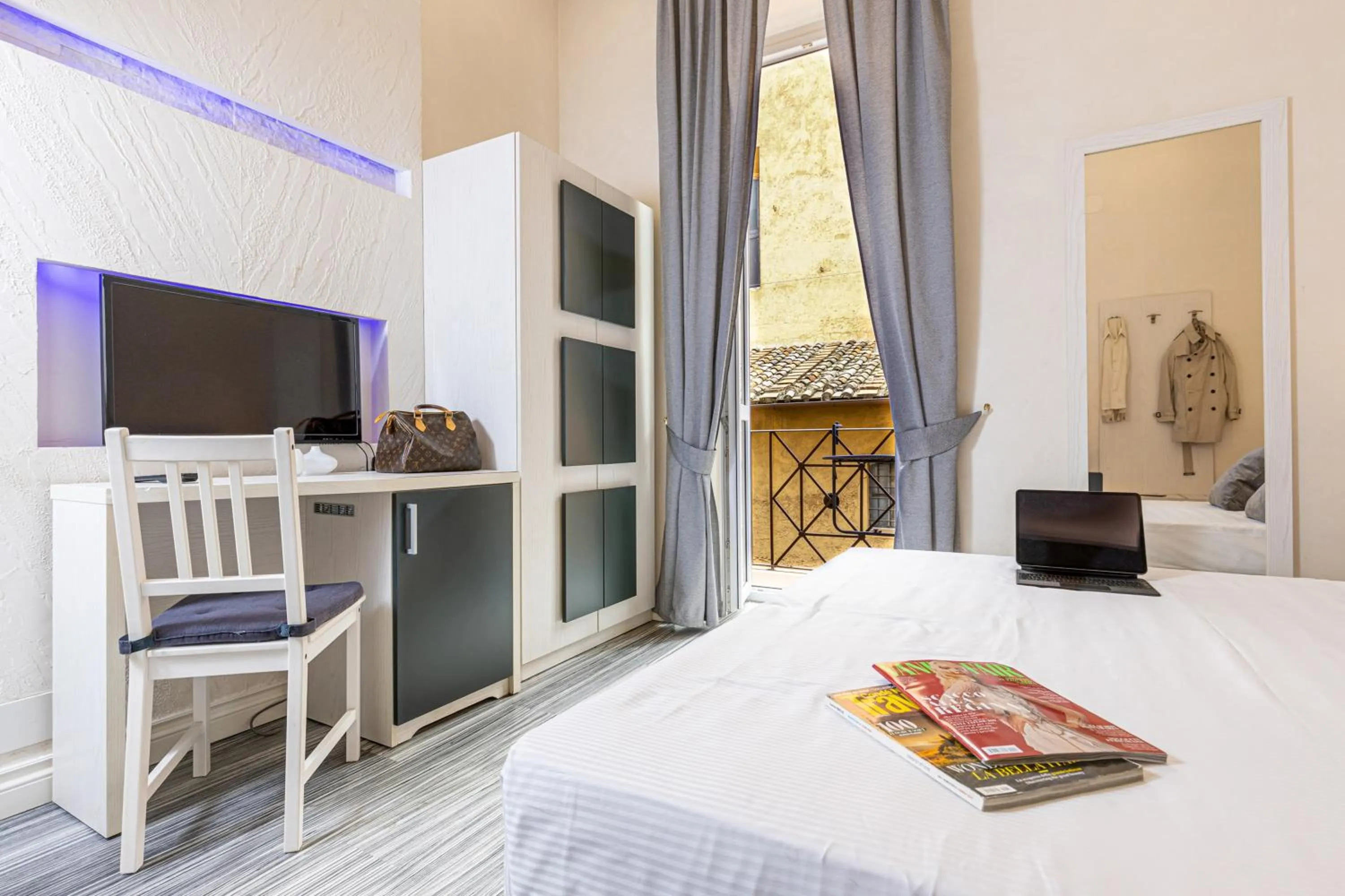 Bedroom, Bed in Spagna Boutique