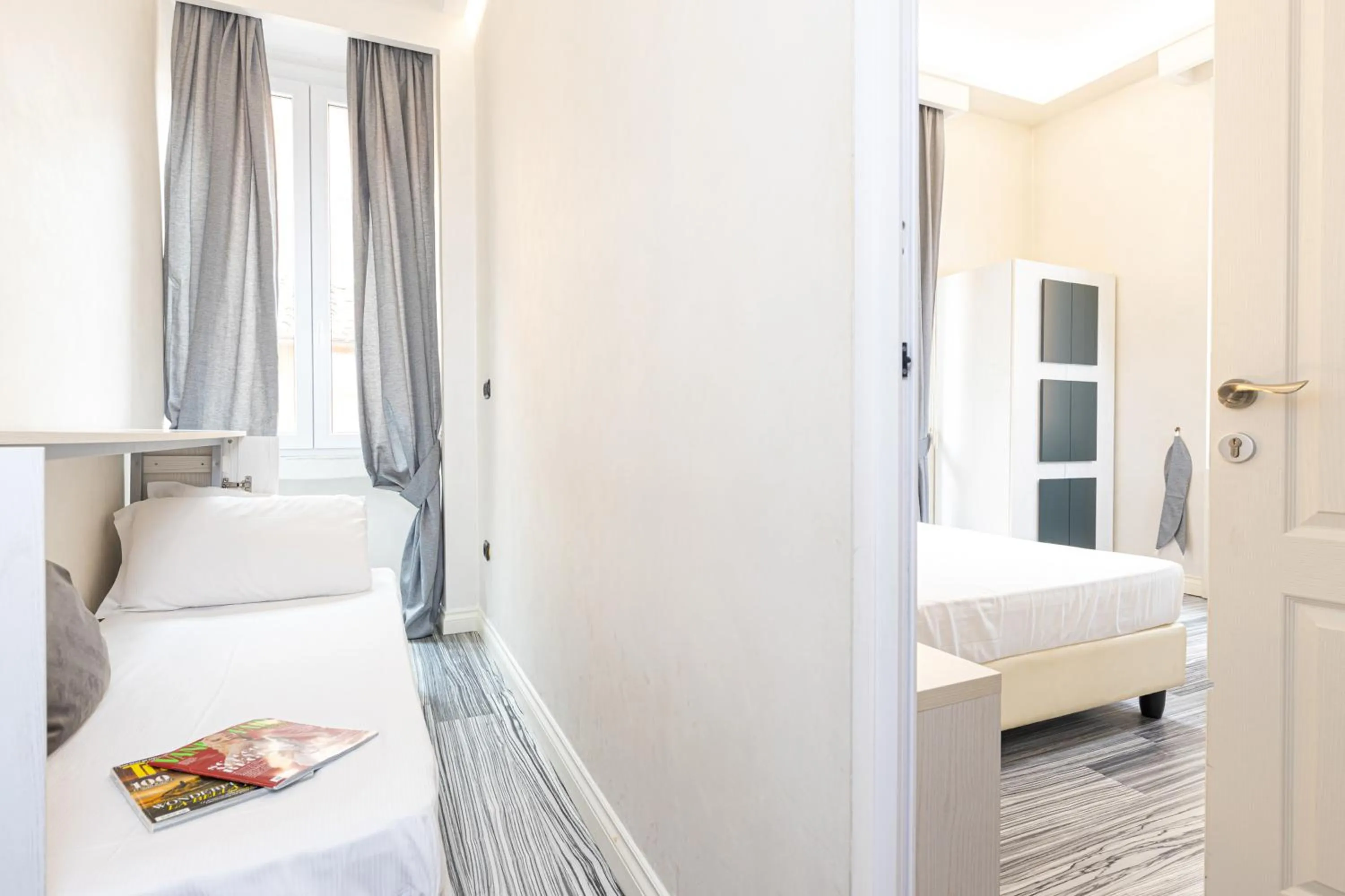 Photo of the whole room, Bed in Spagna Boutique