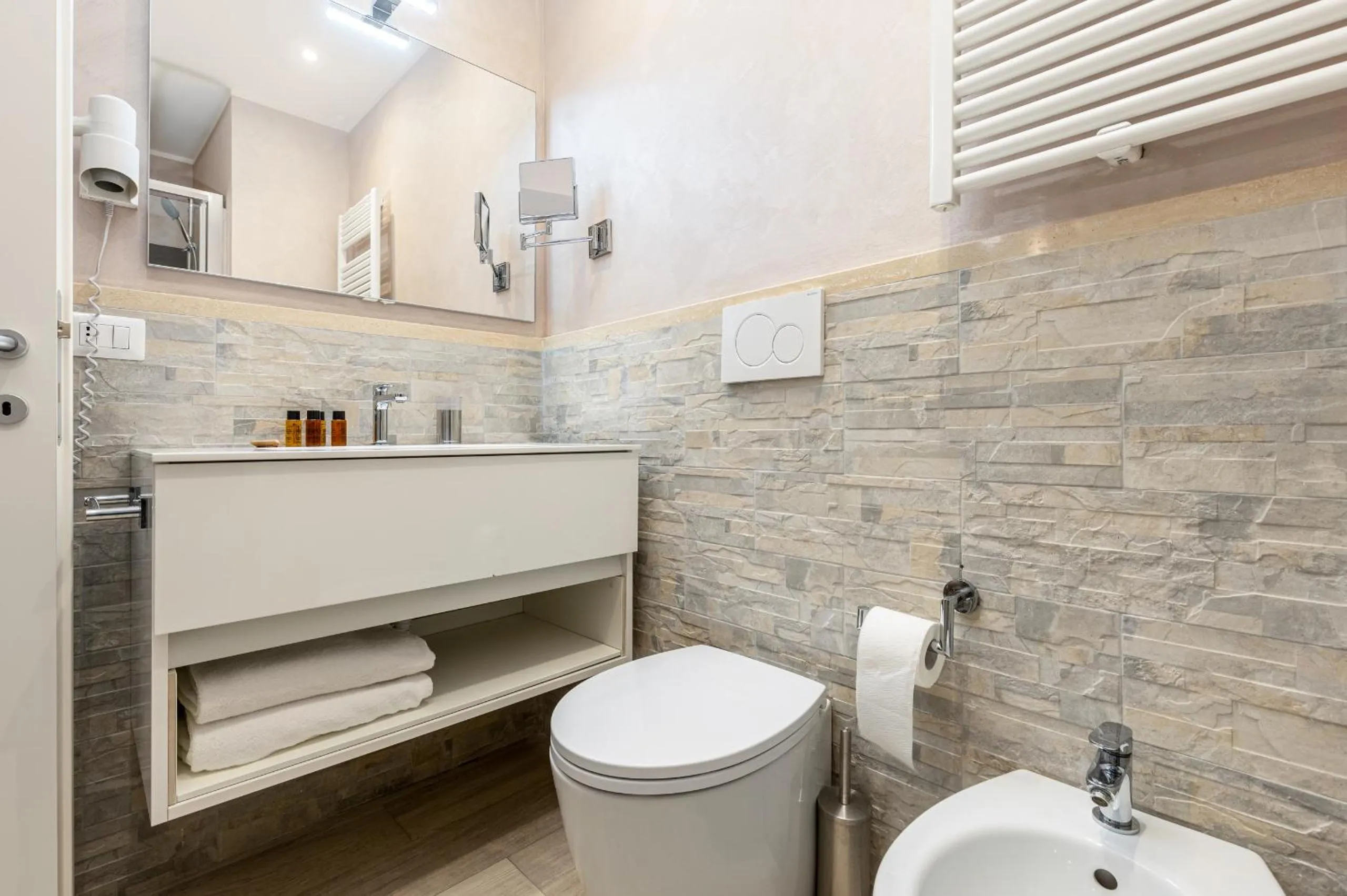 Bathroom in Spagna Boutique