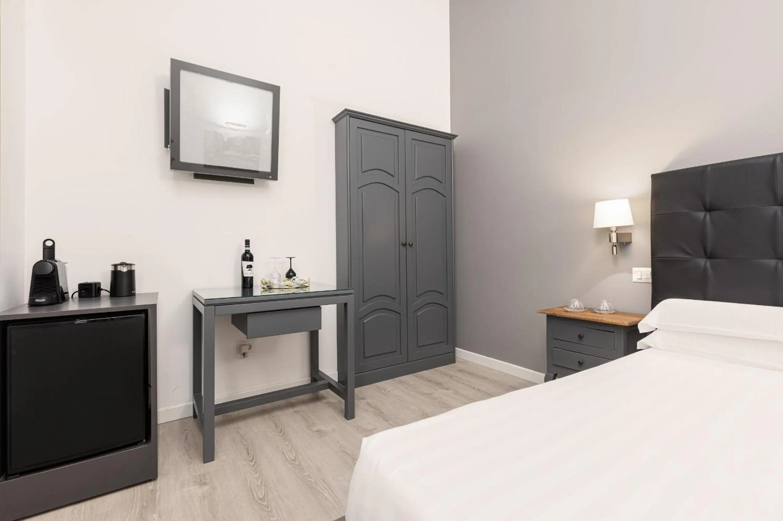 Bedroom, Bed in Spagna Boutique