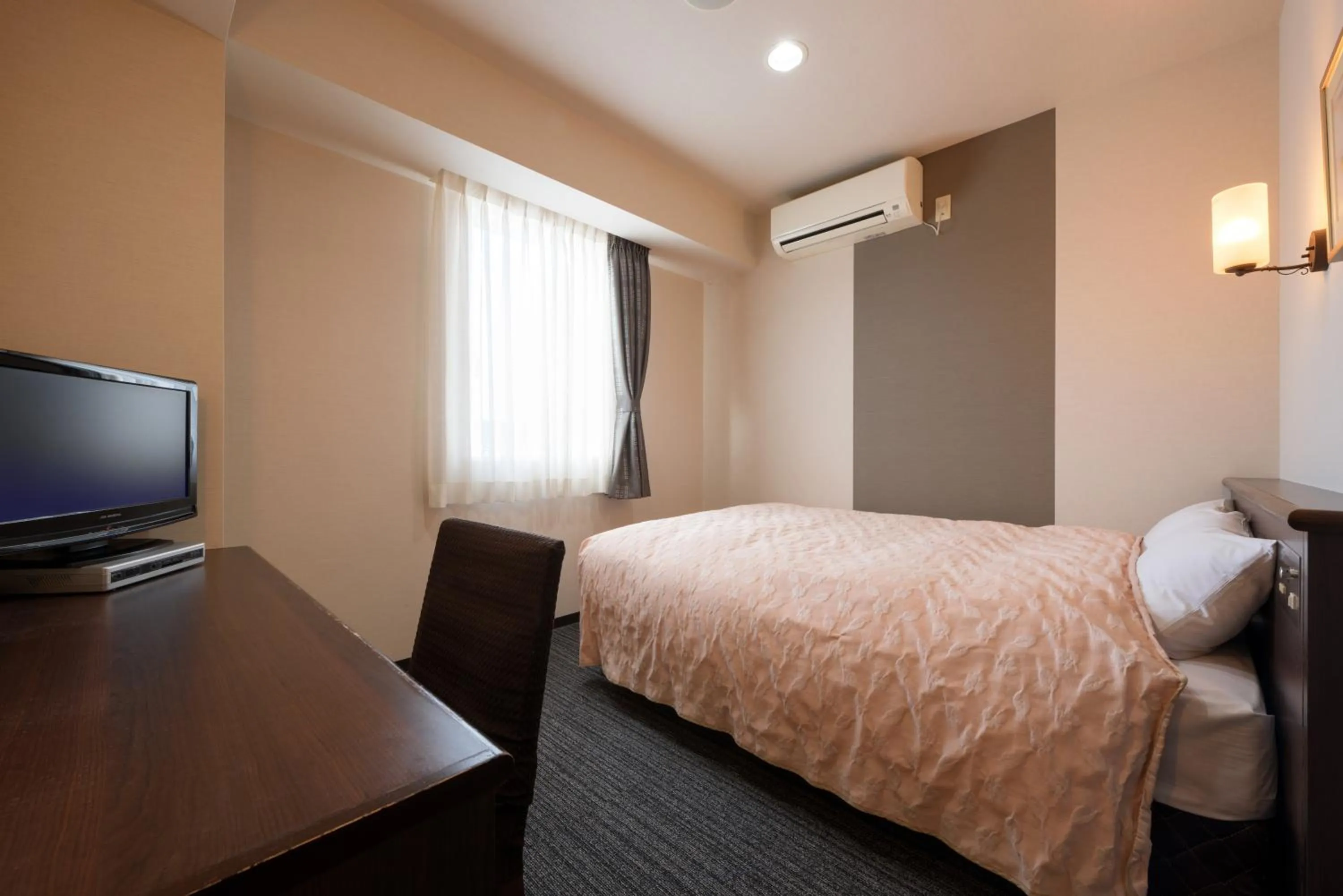 Photo of the whole room, Bed in Towada City Hotel